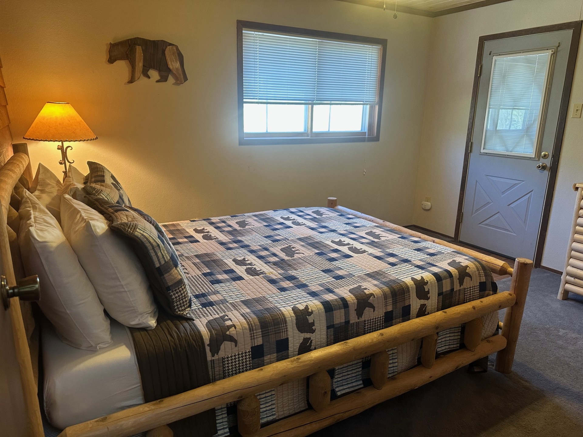 Valley of the Pines Chalet 