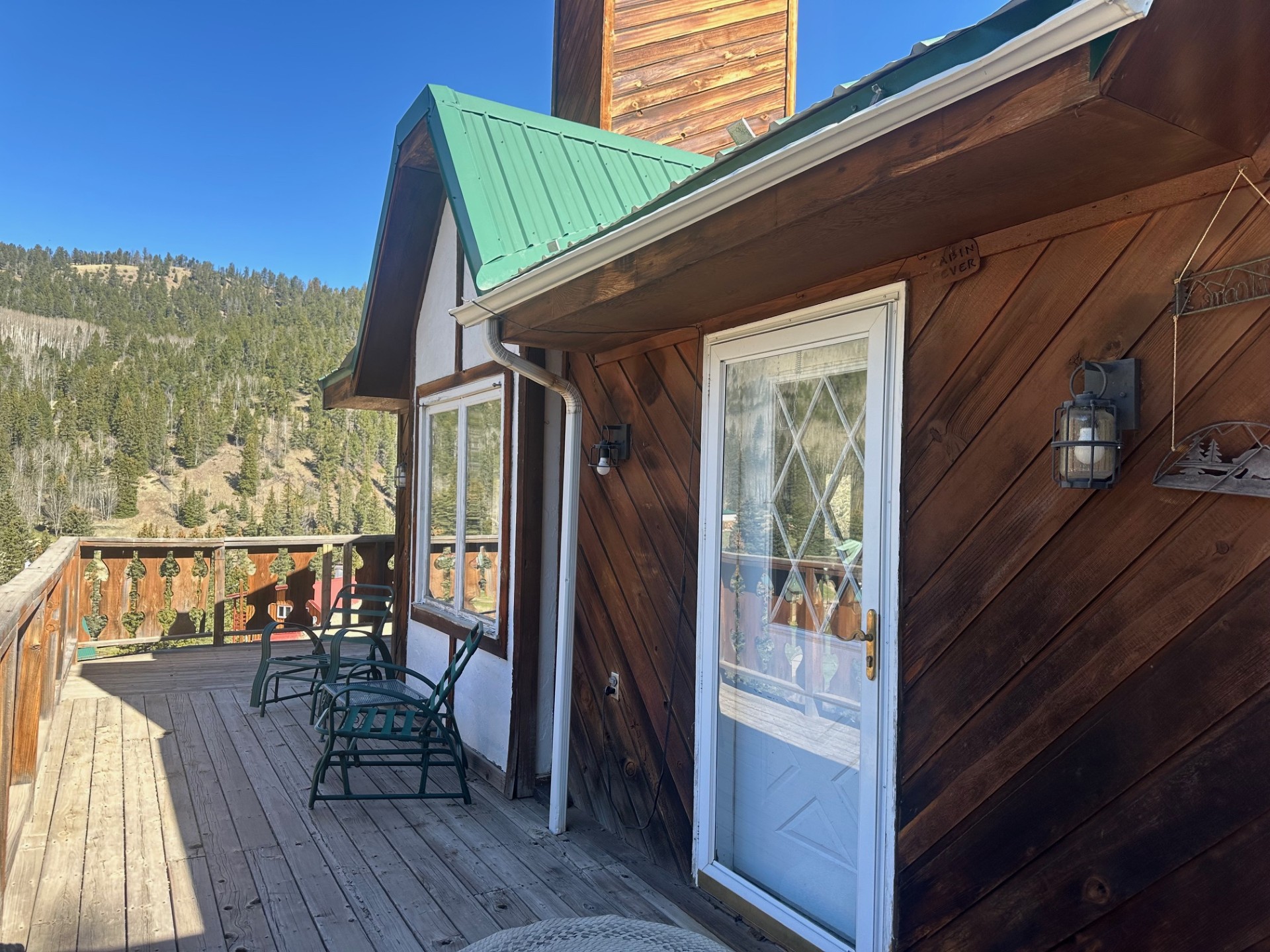 Valley of the Pines Chalet 