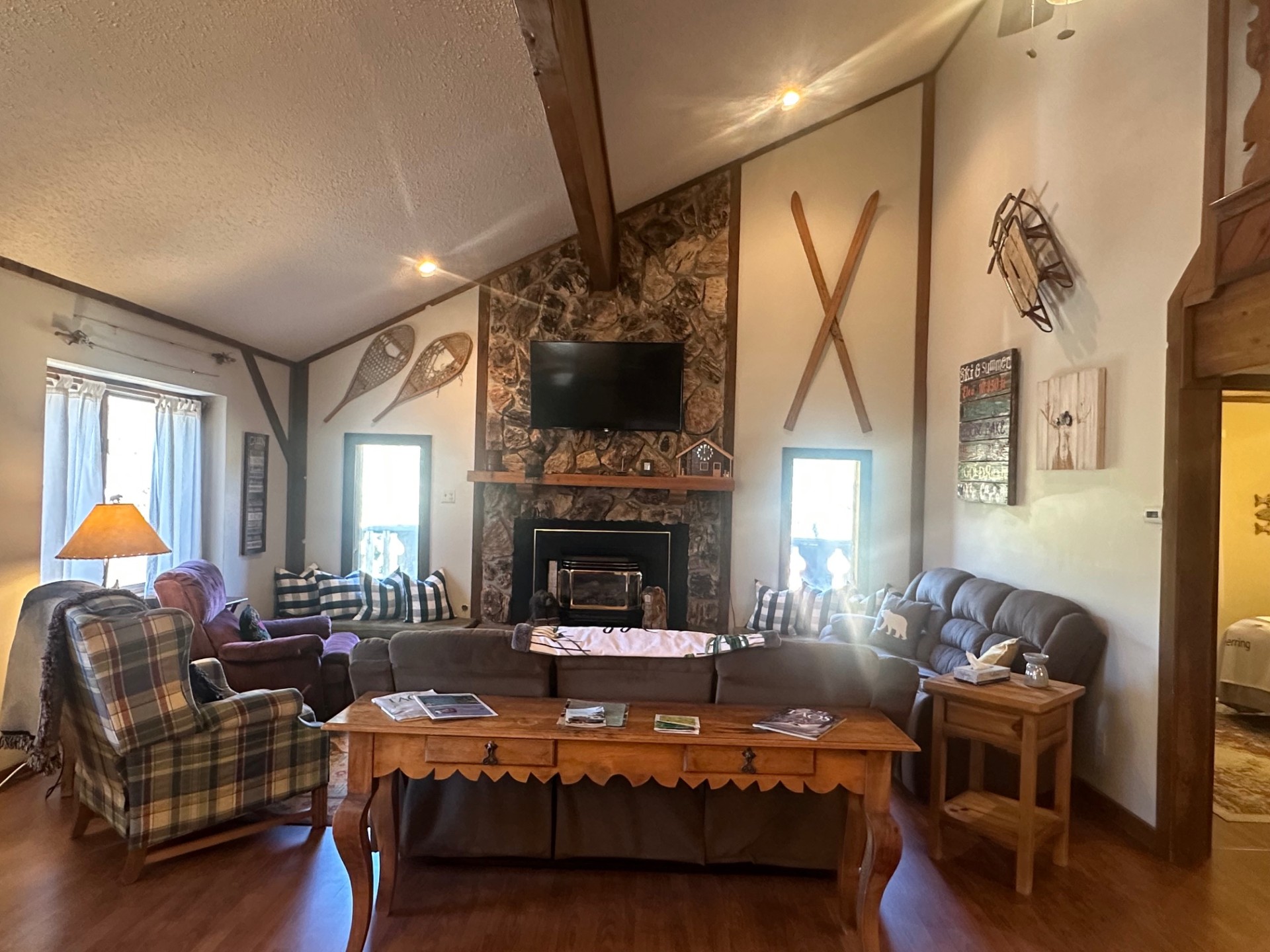 Valley of the Pines Chalet 