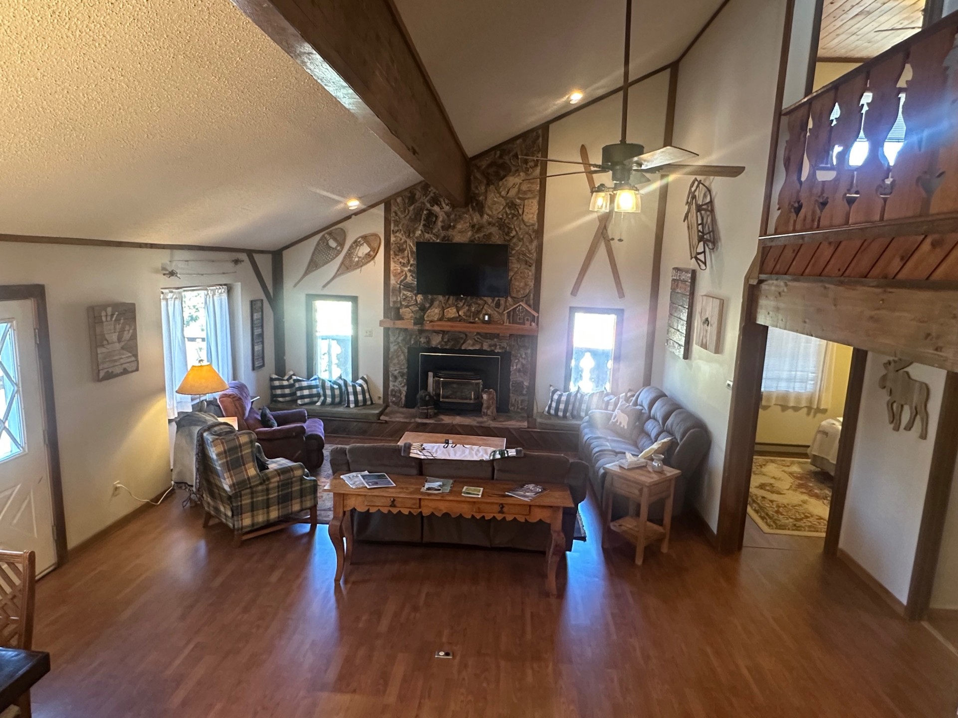 Valley of the Pines Chalet 