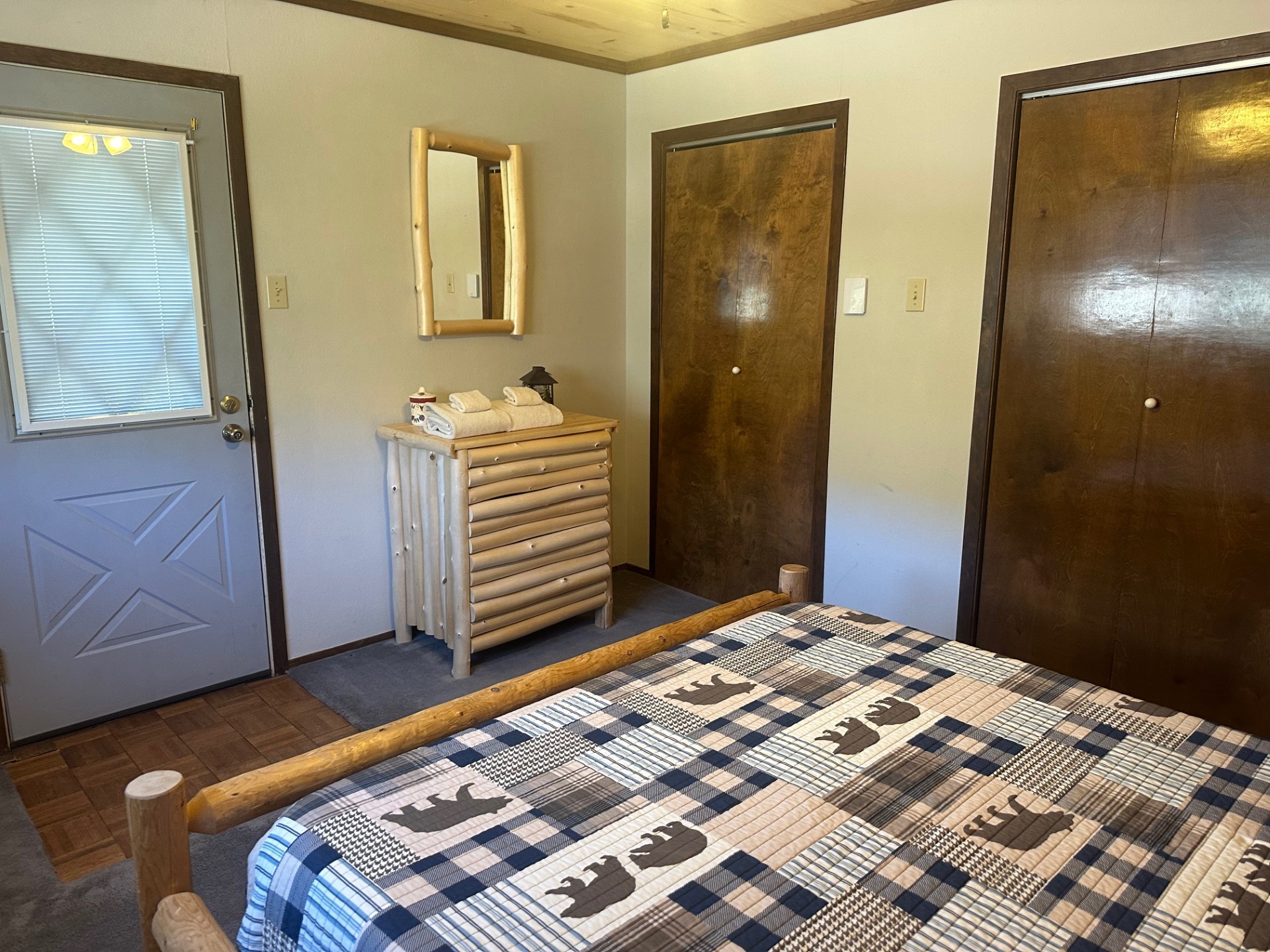 Valley of the Pines Chalet 