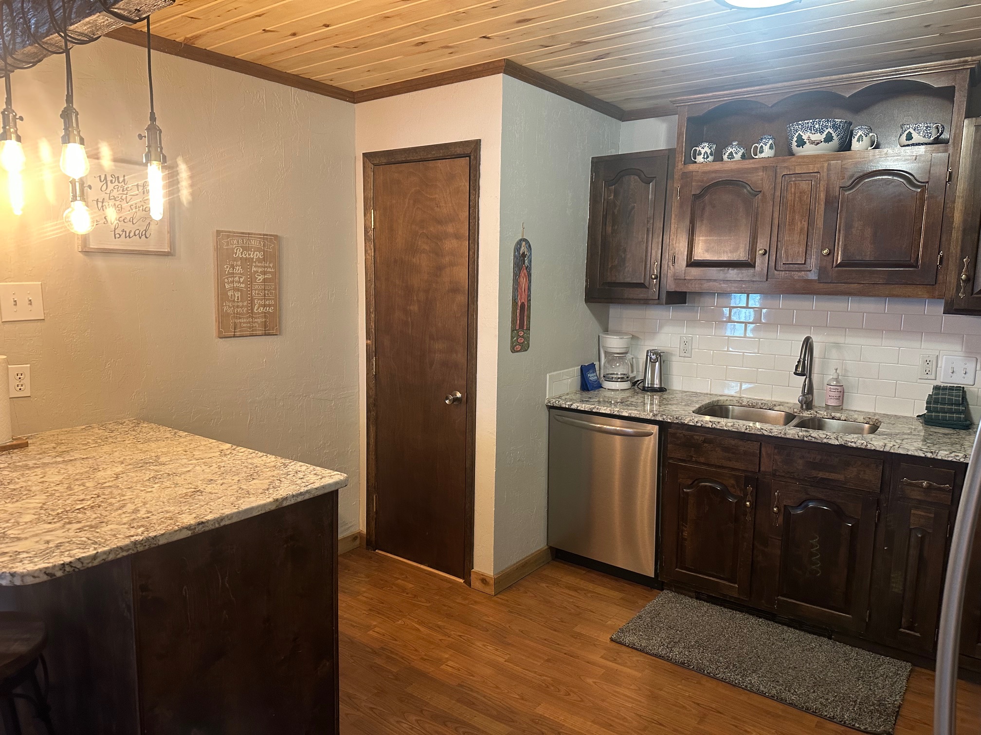 Valley of the Pines Chalet 