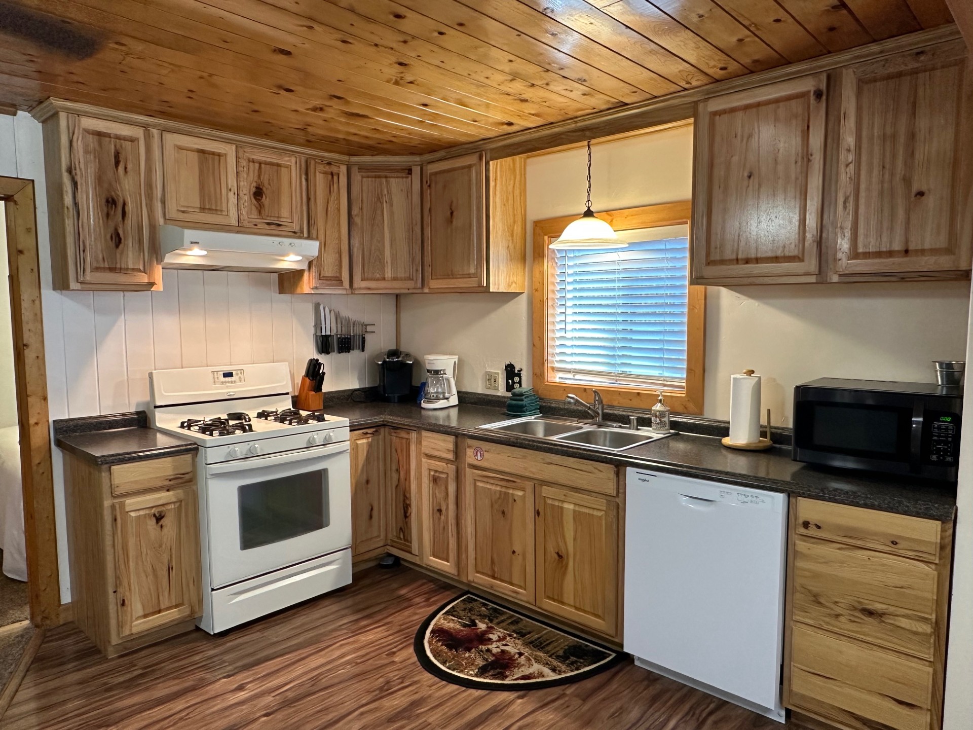 Maverick Retreat in Red River