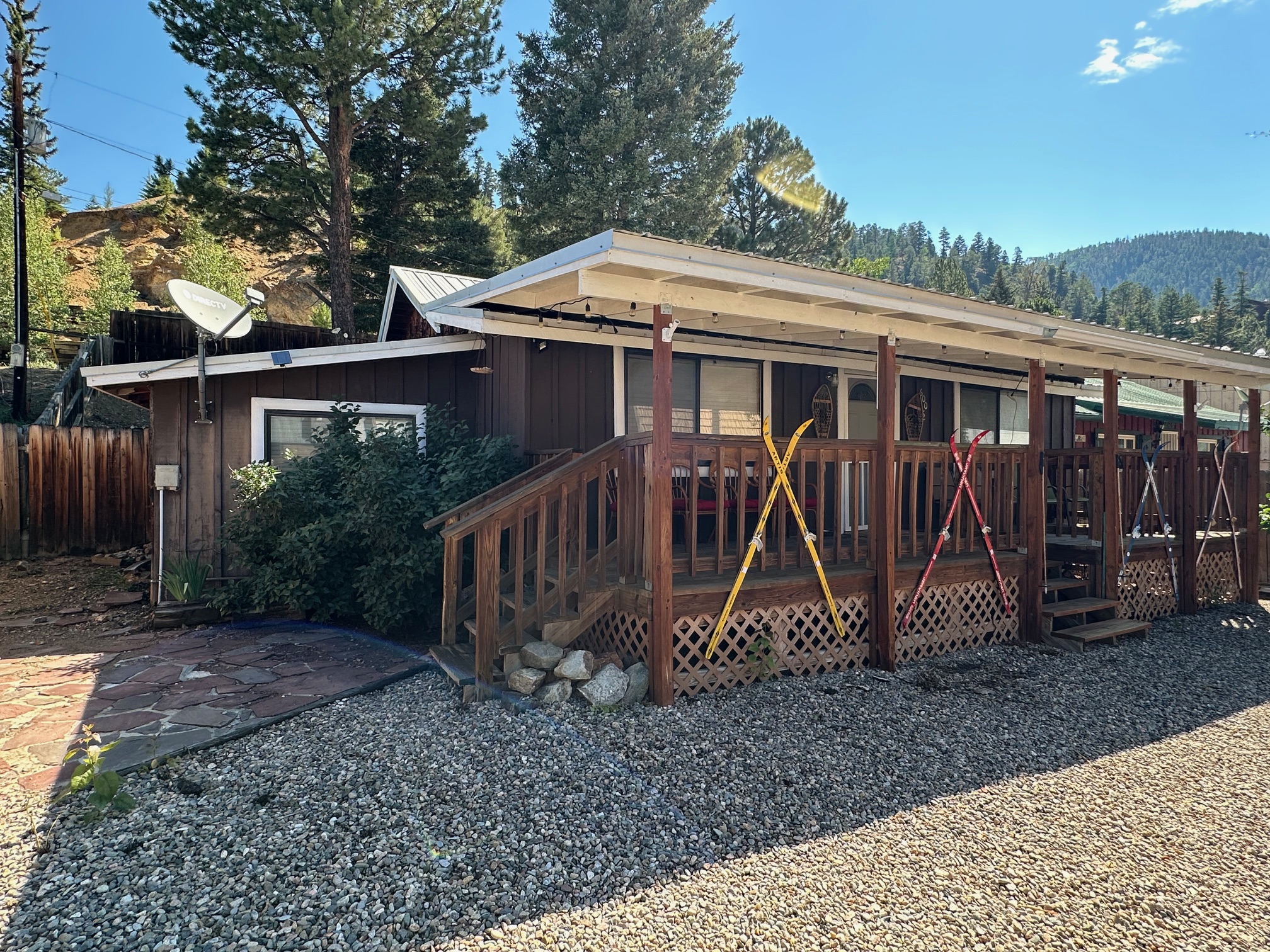 Maverick Retreat in Red River