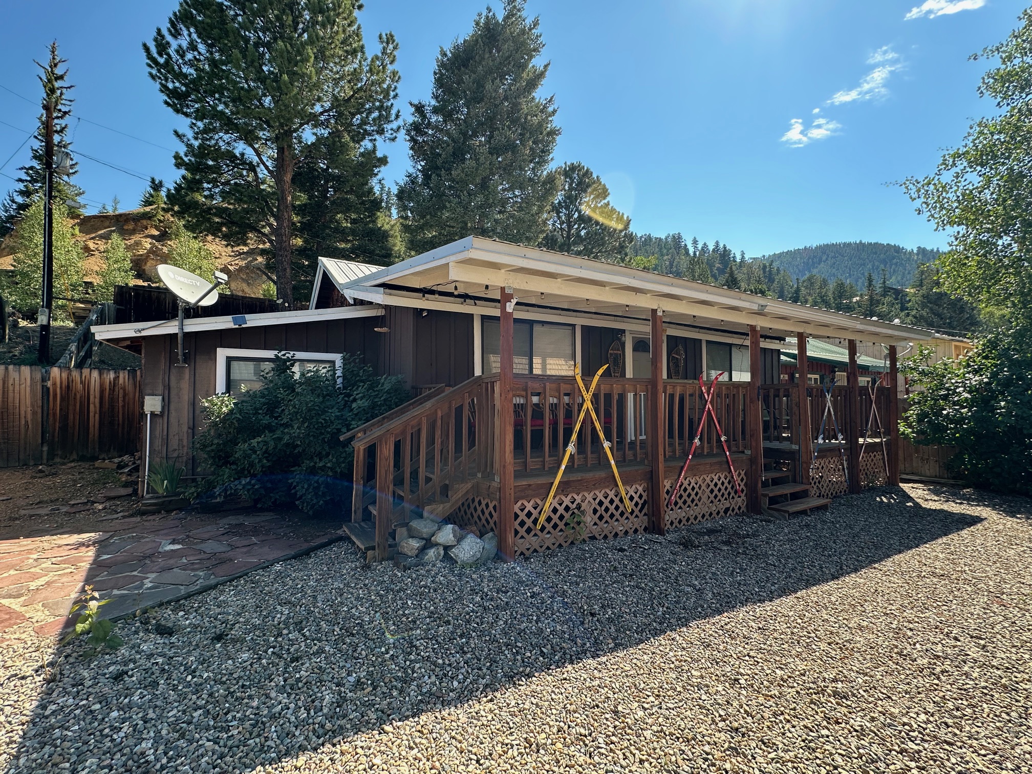 Maverick Retreat in Red River
