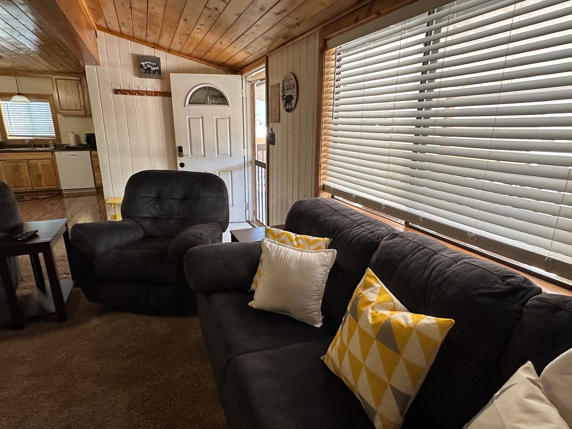 Maverick Retreat in Red River