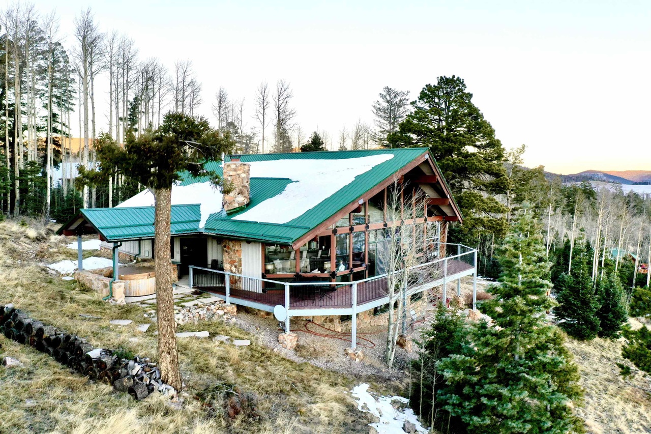 Bobcat Peak- Luxury home on Bobcat Pass