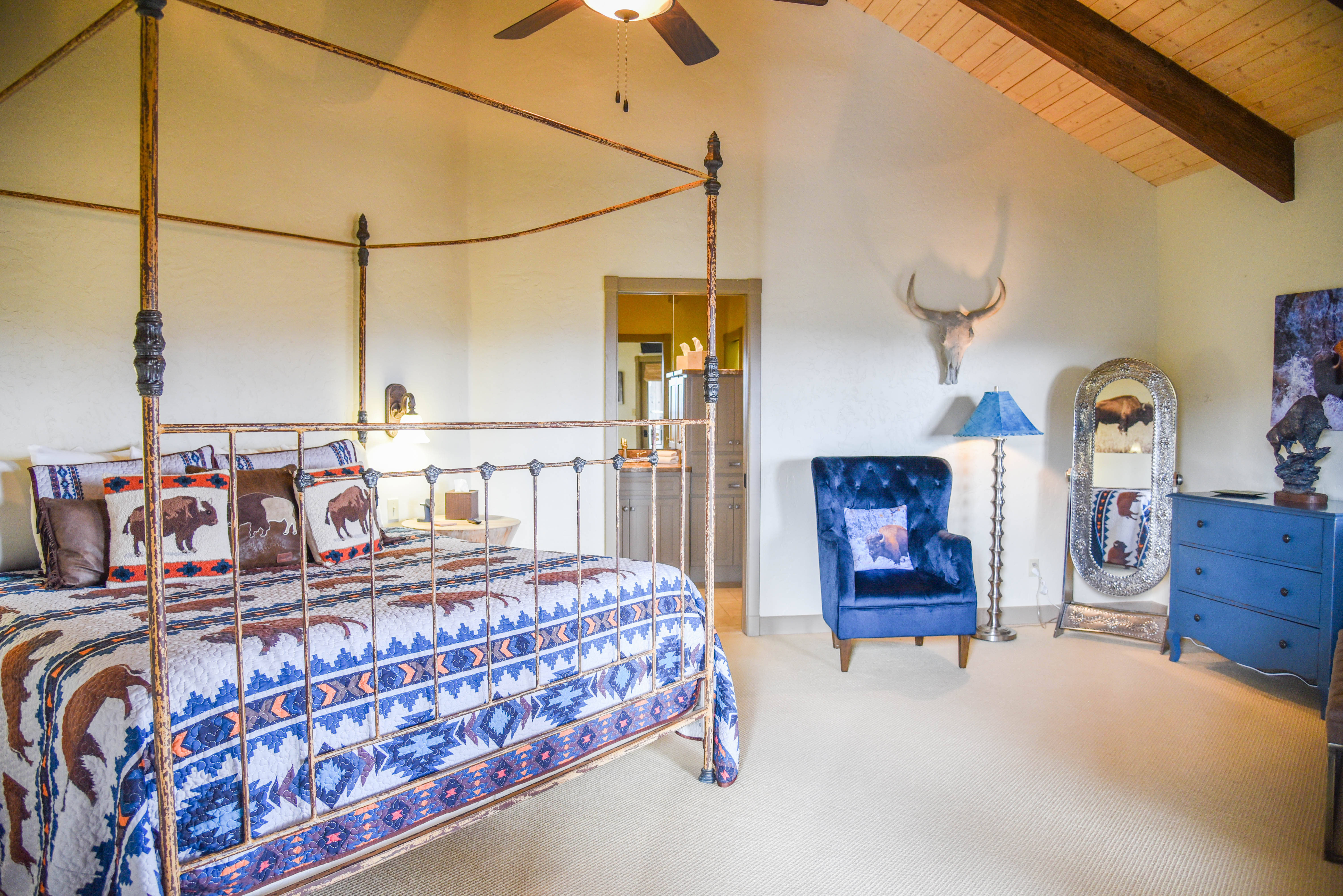 Bobcat Peak- Luxury home on Bobcat Pass