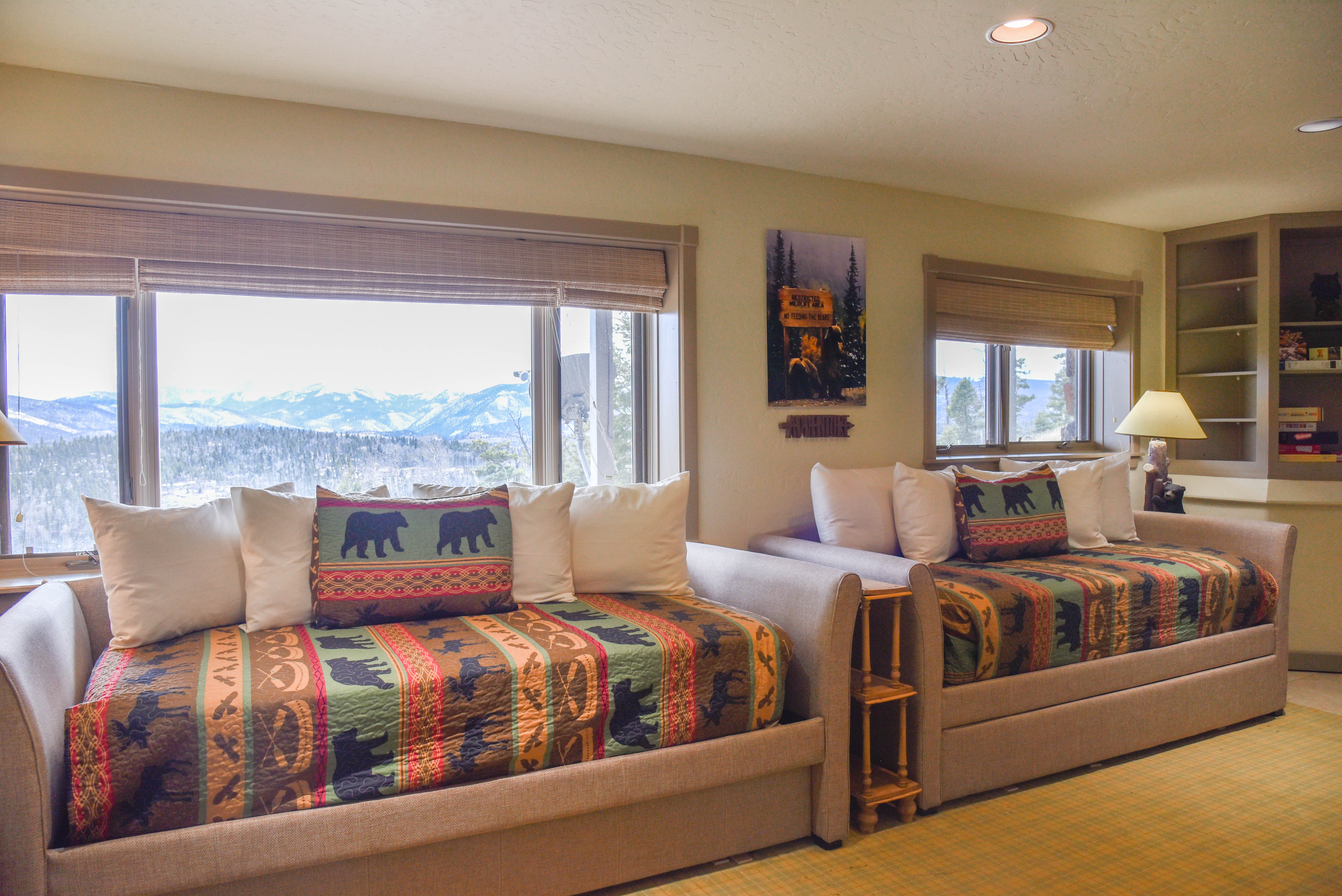 Bobcat Peak- Luxury home on Bobcat Pass