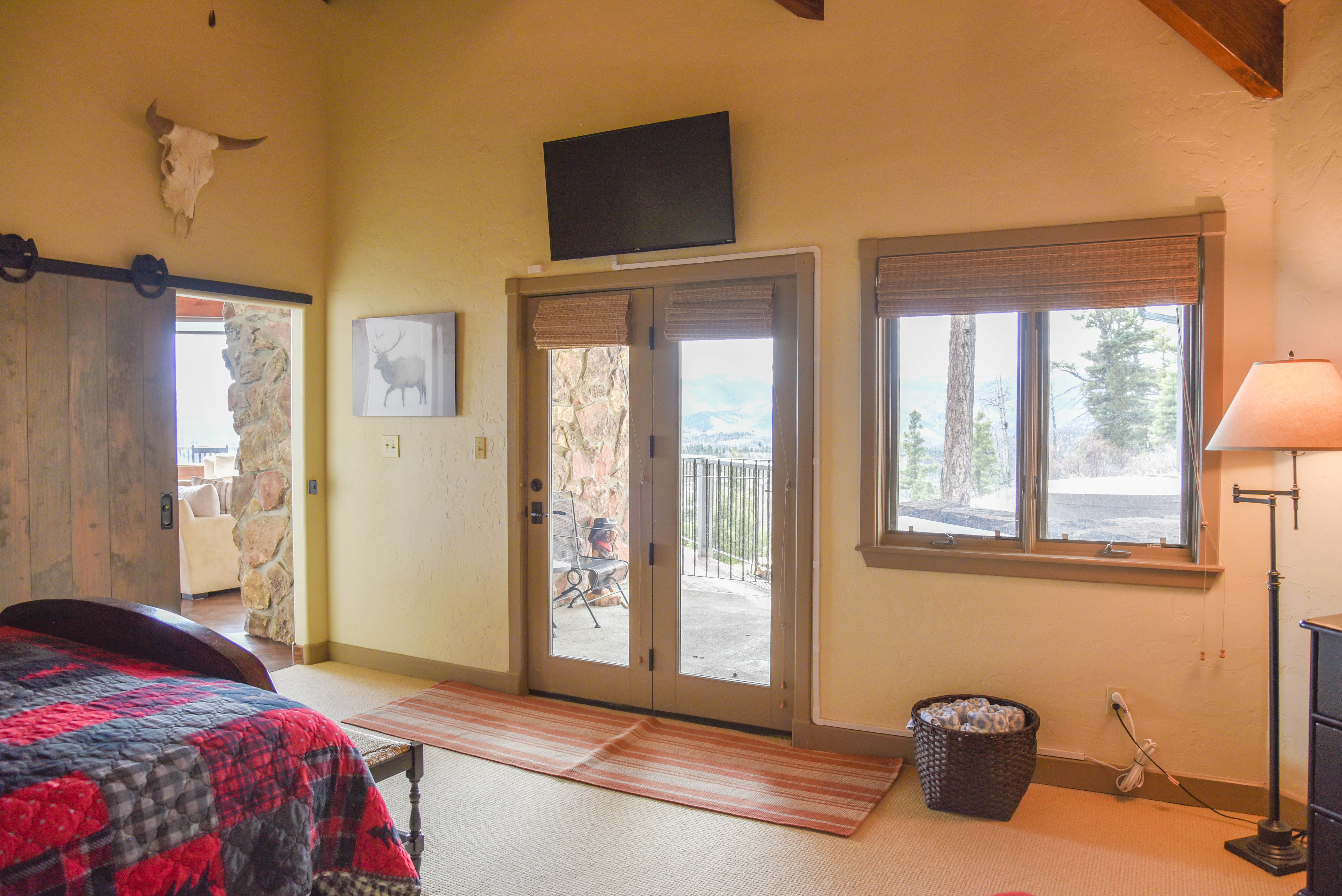 Bobcat Peak- Luxury home on Bobcat Pass