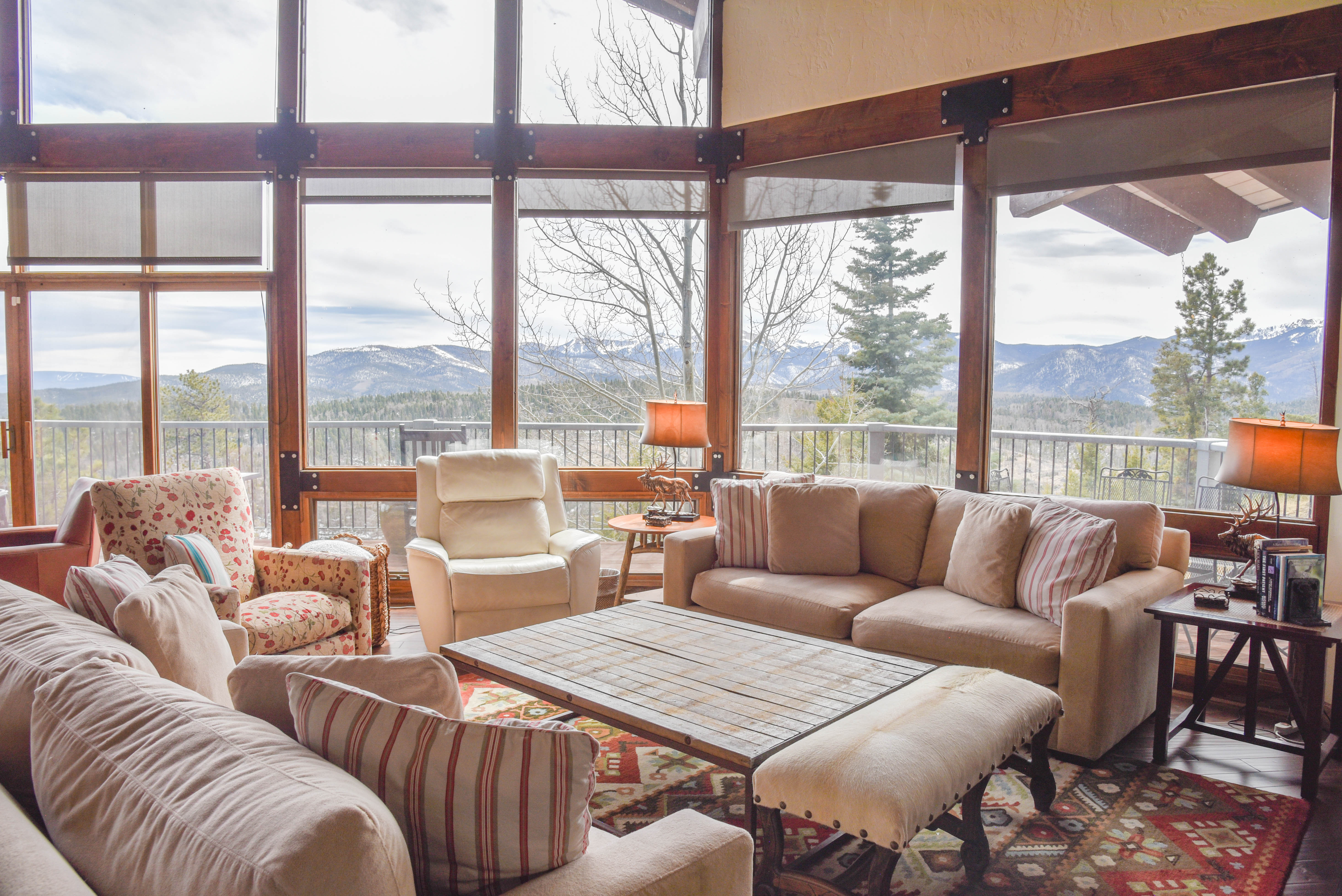 Bobcat Peak- Luxury home on Bobcat Pass