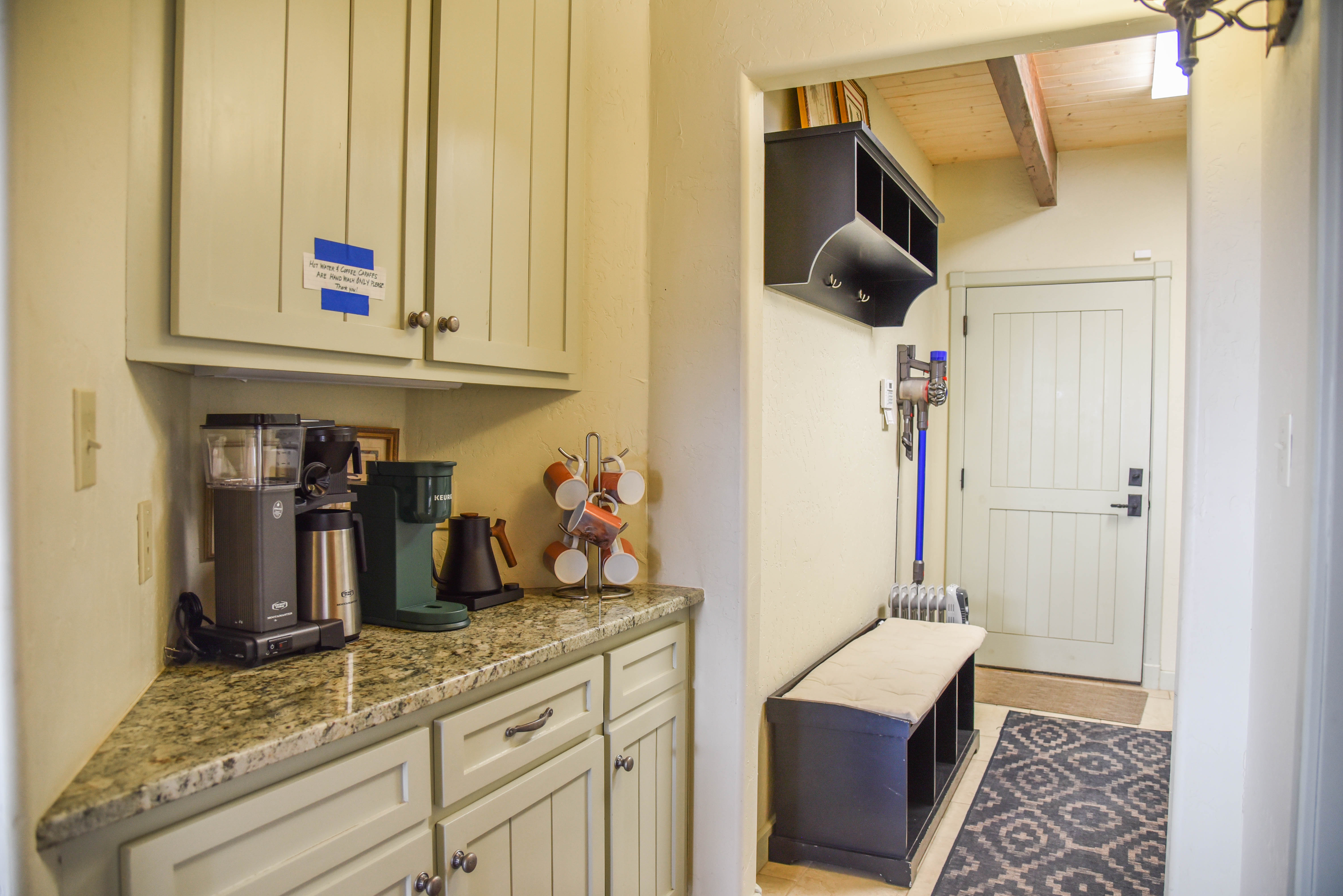 Bobcat Peak- Luxury home on Bobcat Pass
