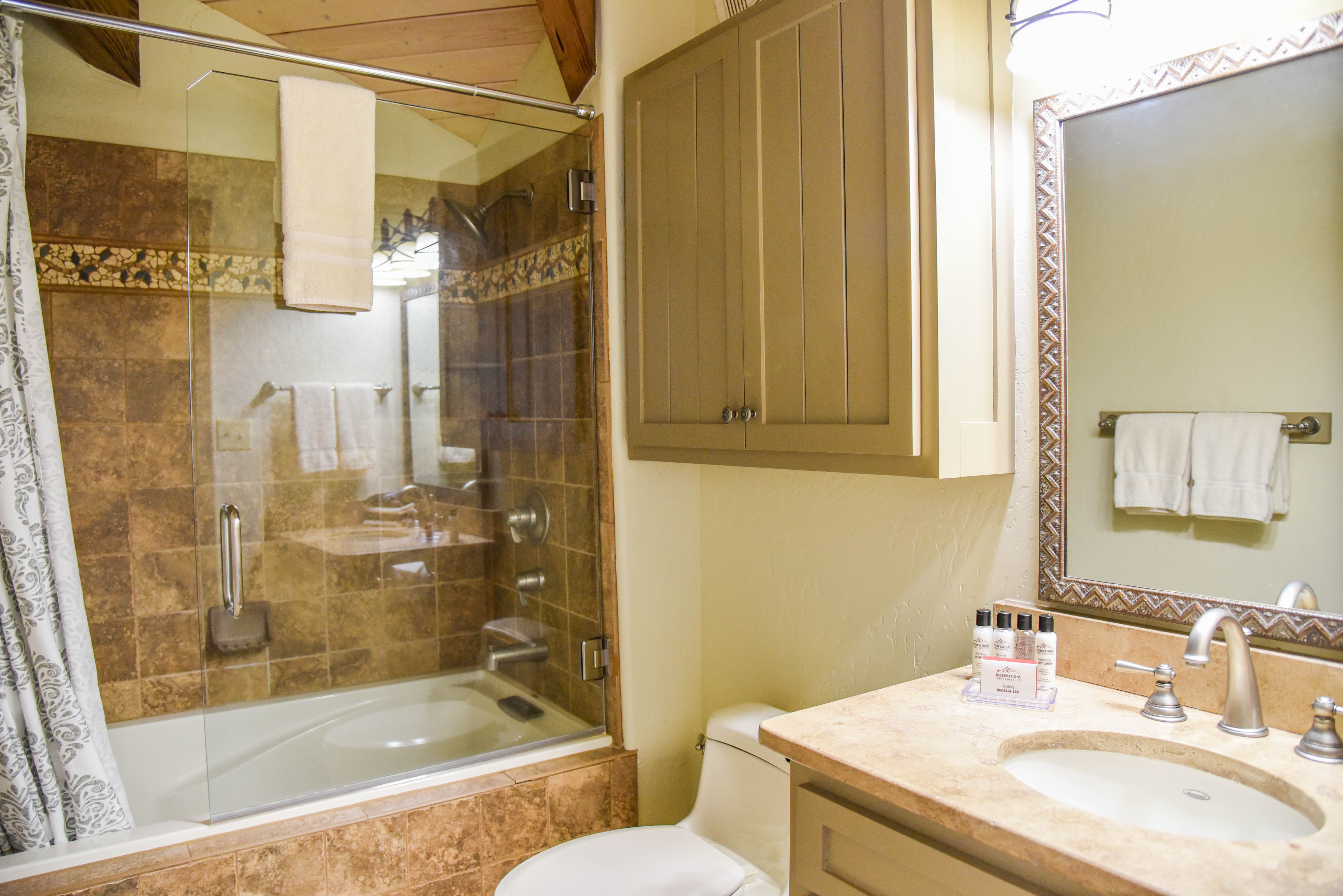 Bobcat Peak- Luxury home on Bobcat Pass