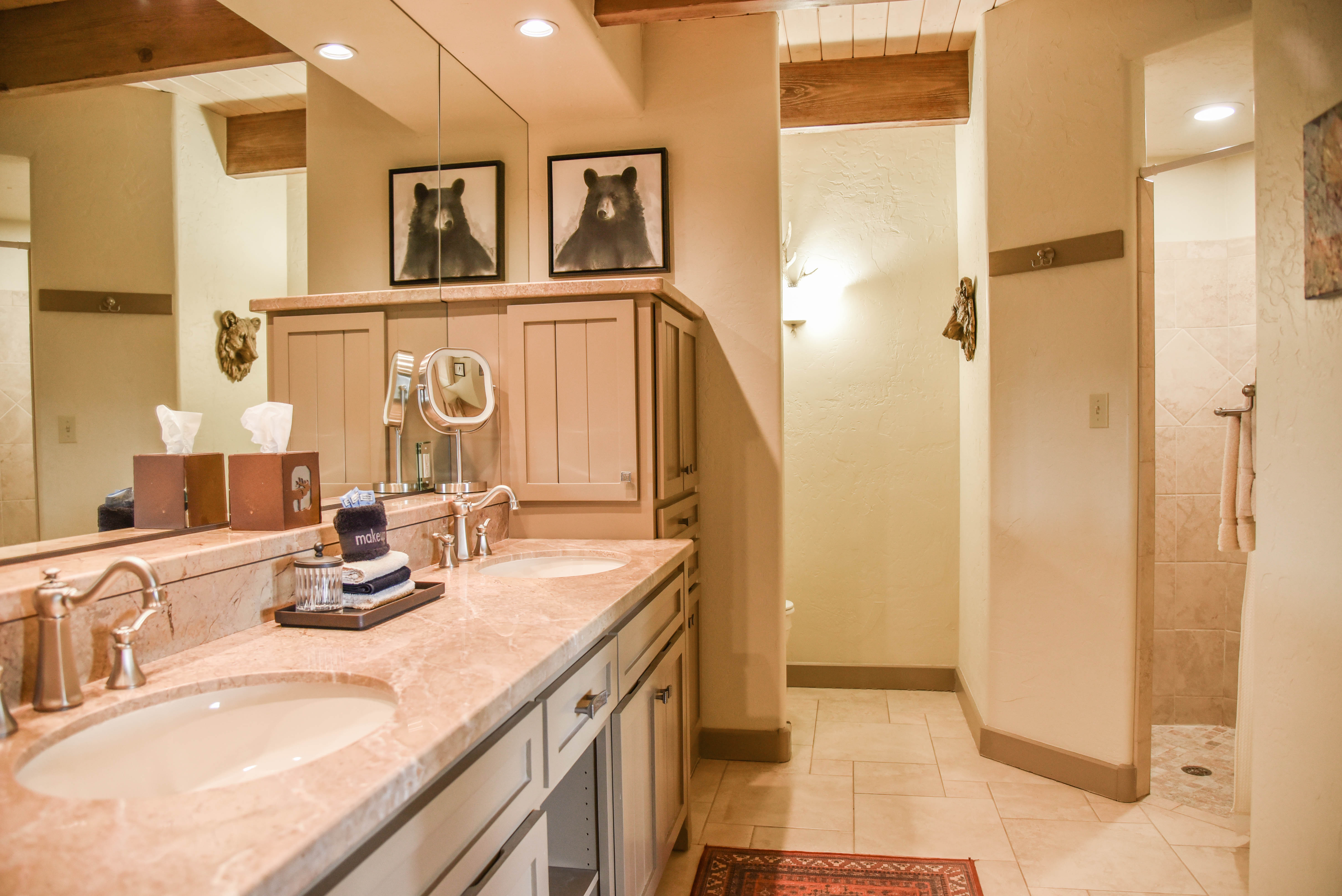 Bobcat Peak- Luxury home on Bobcat Pass