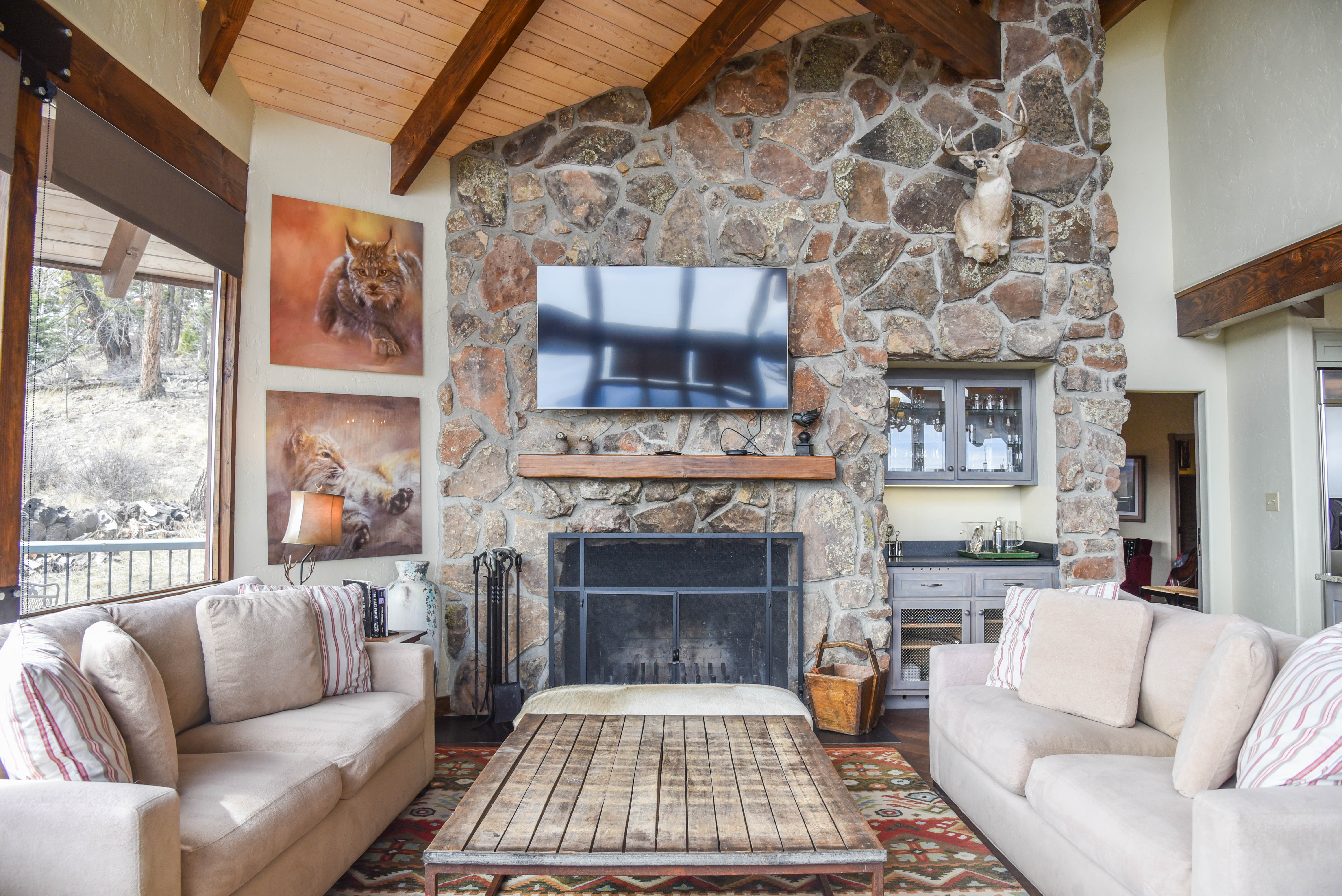 Bobcat Peak- Luxury home on Bobcat Pass