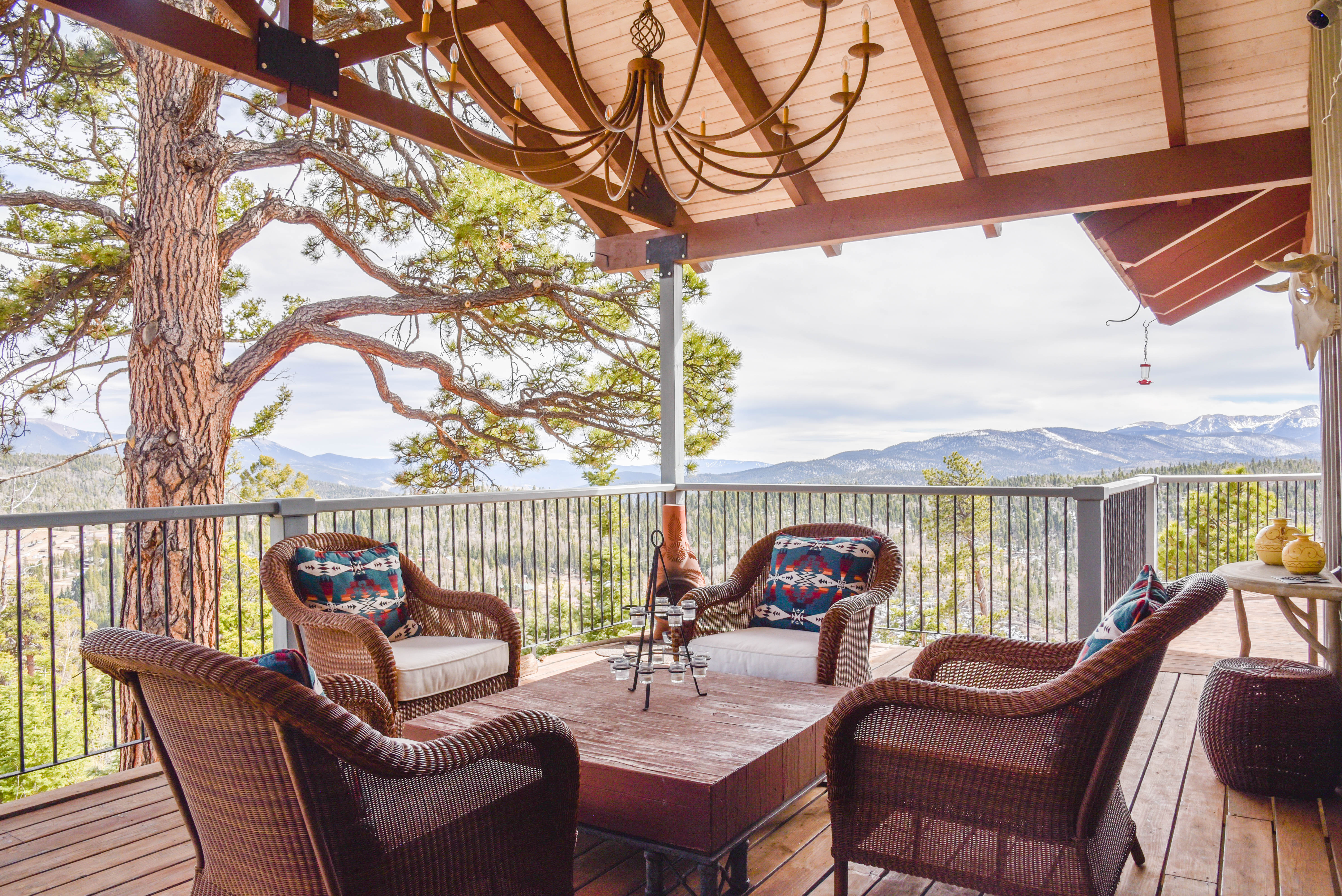 Bobcat Peak- Luxury home on Bobcat Pass