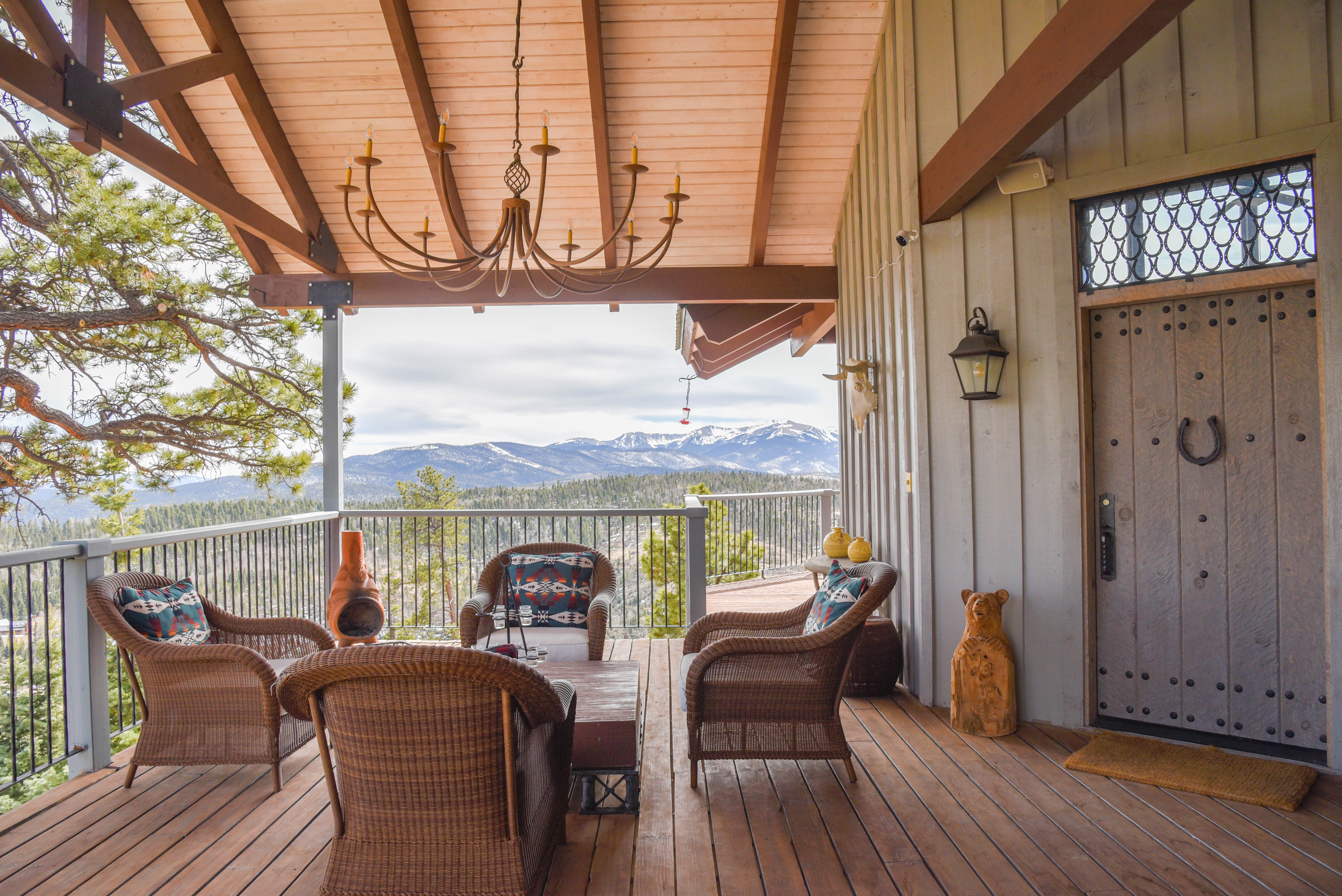 Bobcat Peak- Luxury home on Bobcat Pass