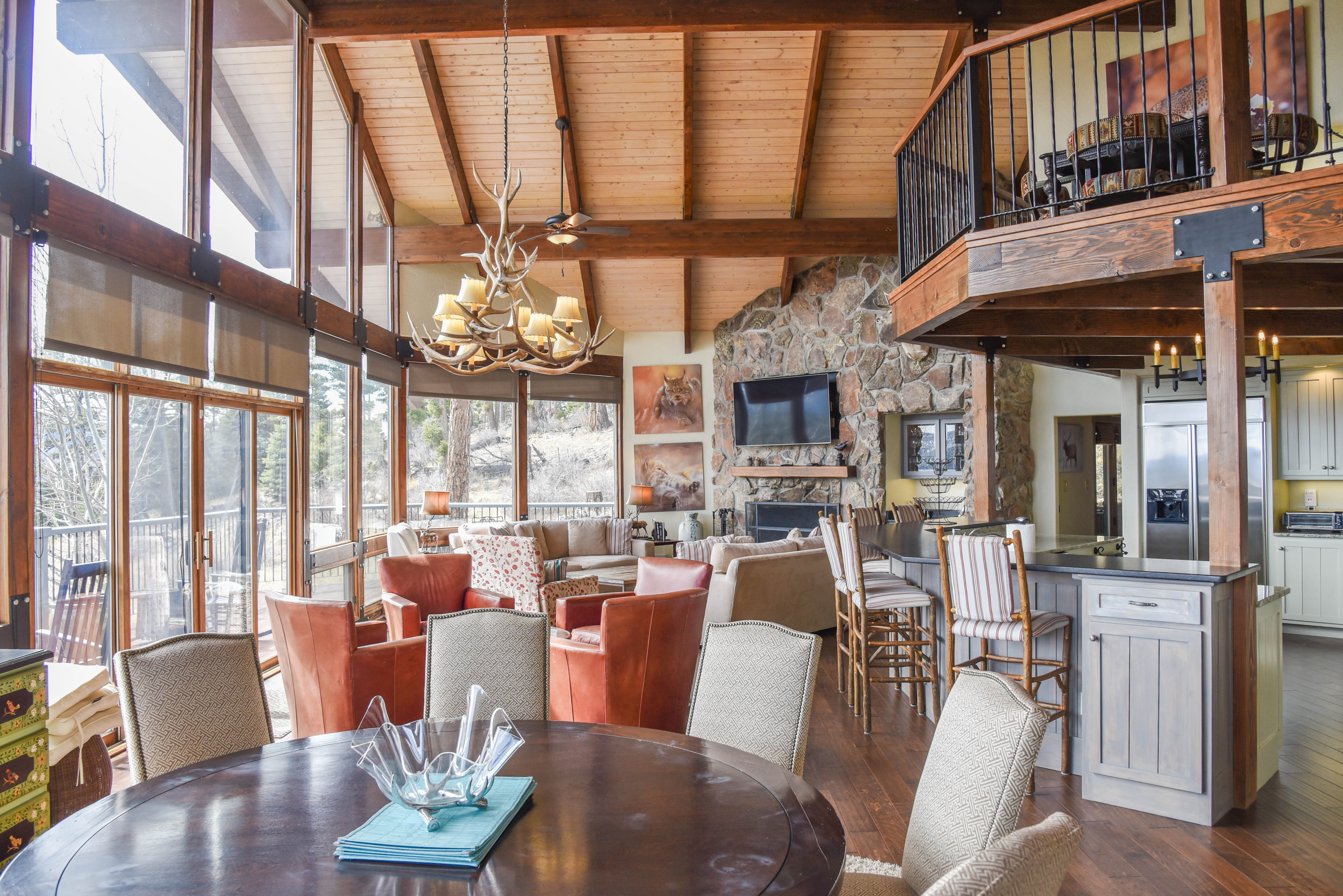 Bobcat Peak- Luxury home on Bobcat Pass