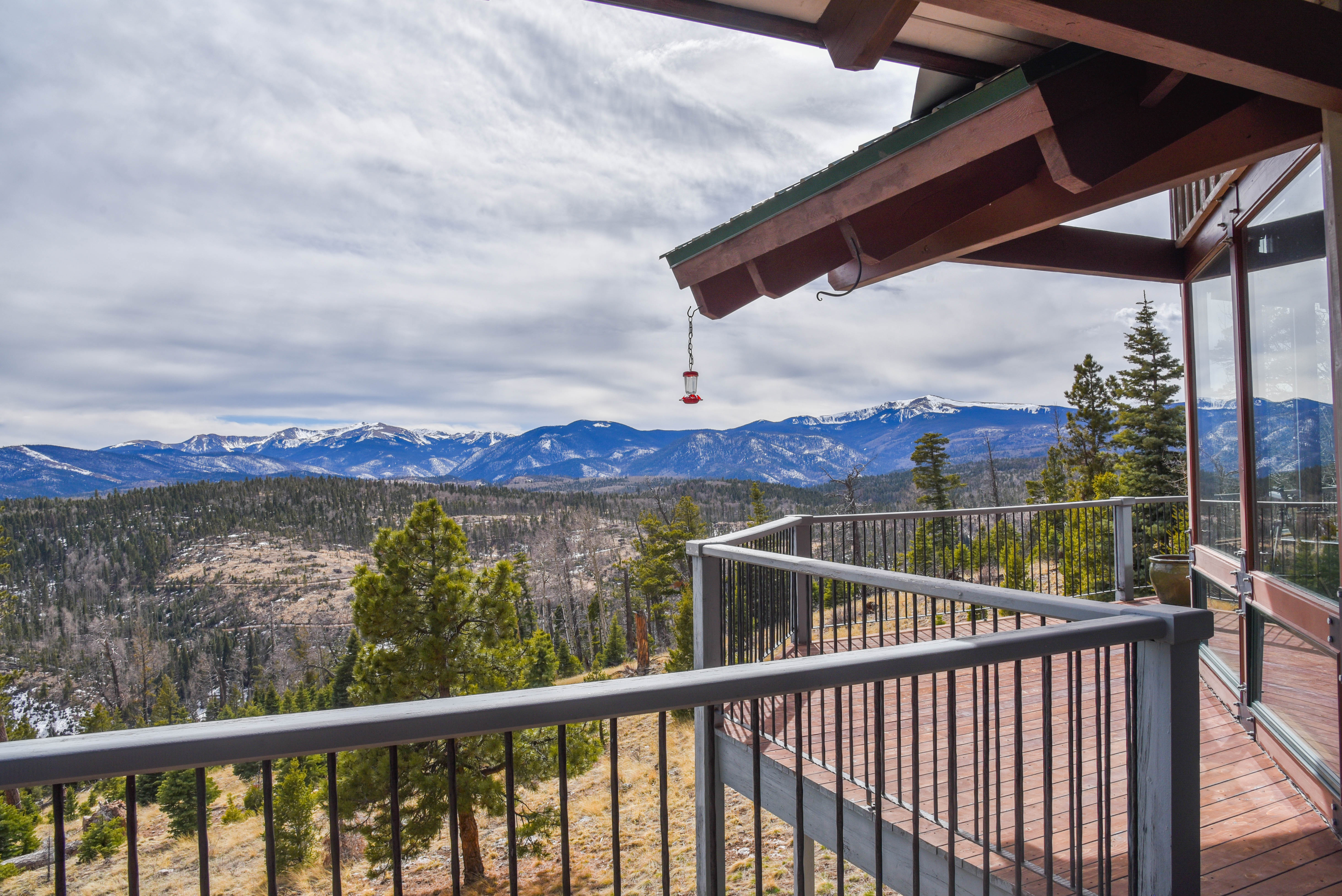 Bobcat Peak- Luxury home on Bobcat Pass