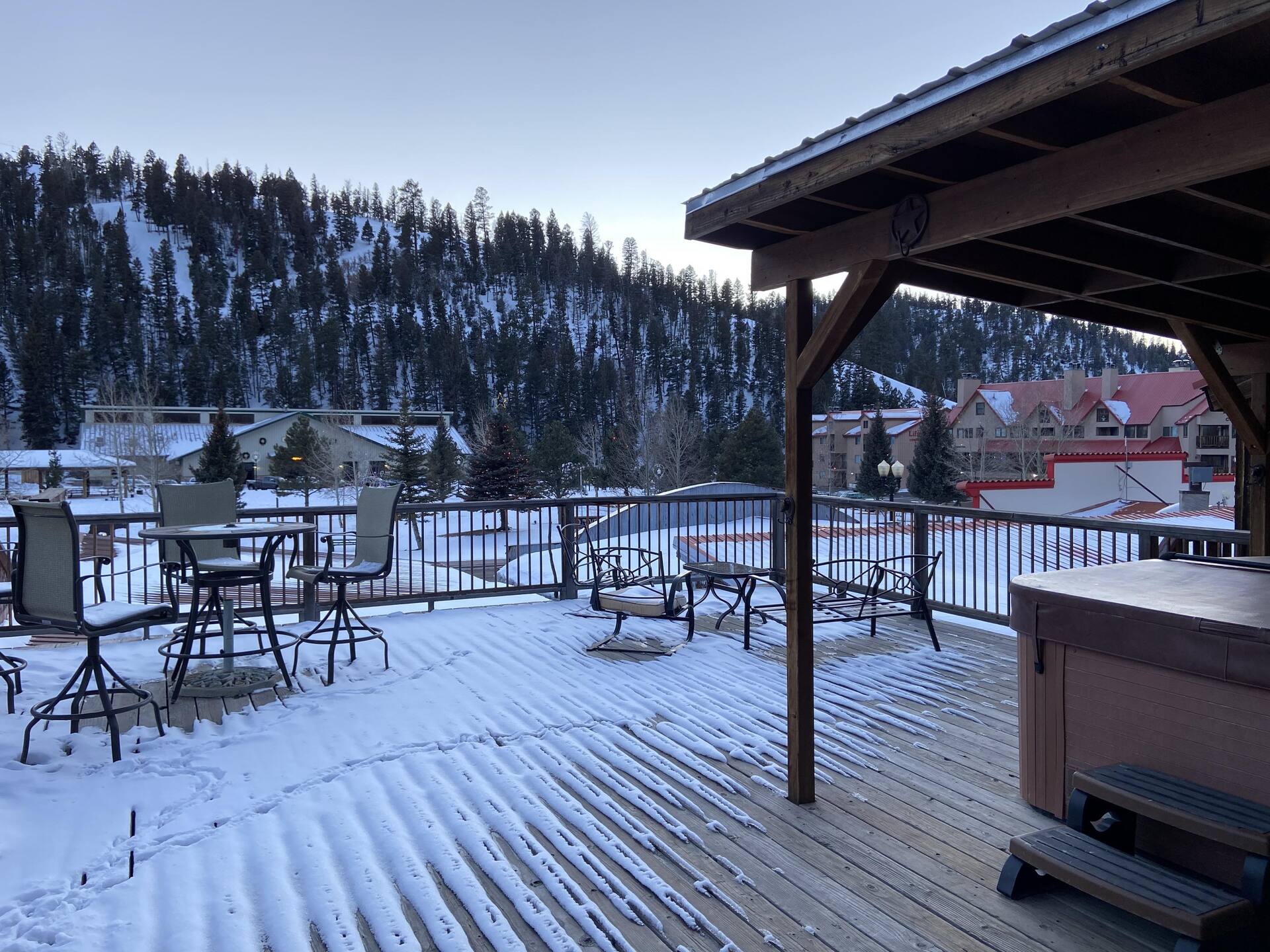 Alpine Summit Lodge - Formally 4K View