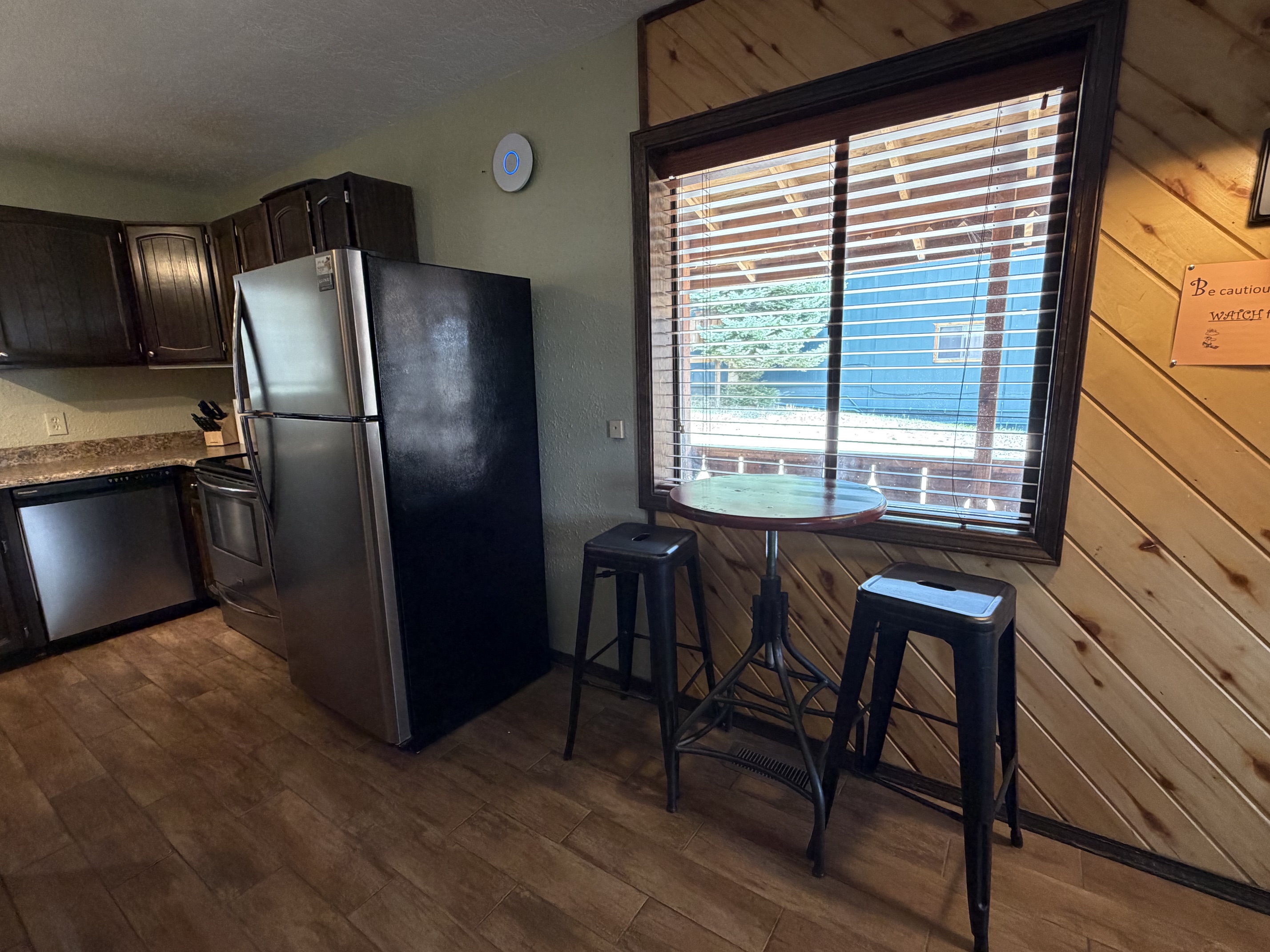 Little Fanny Cabin in Red River