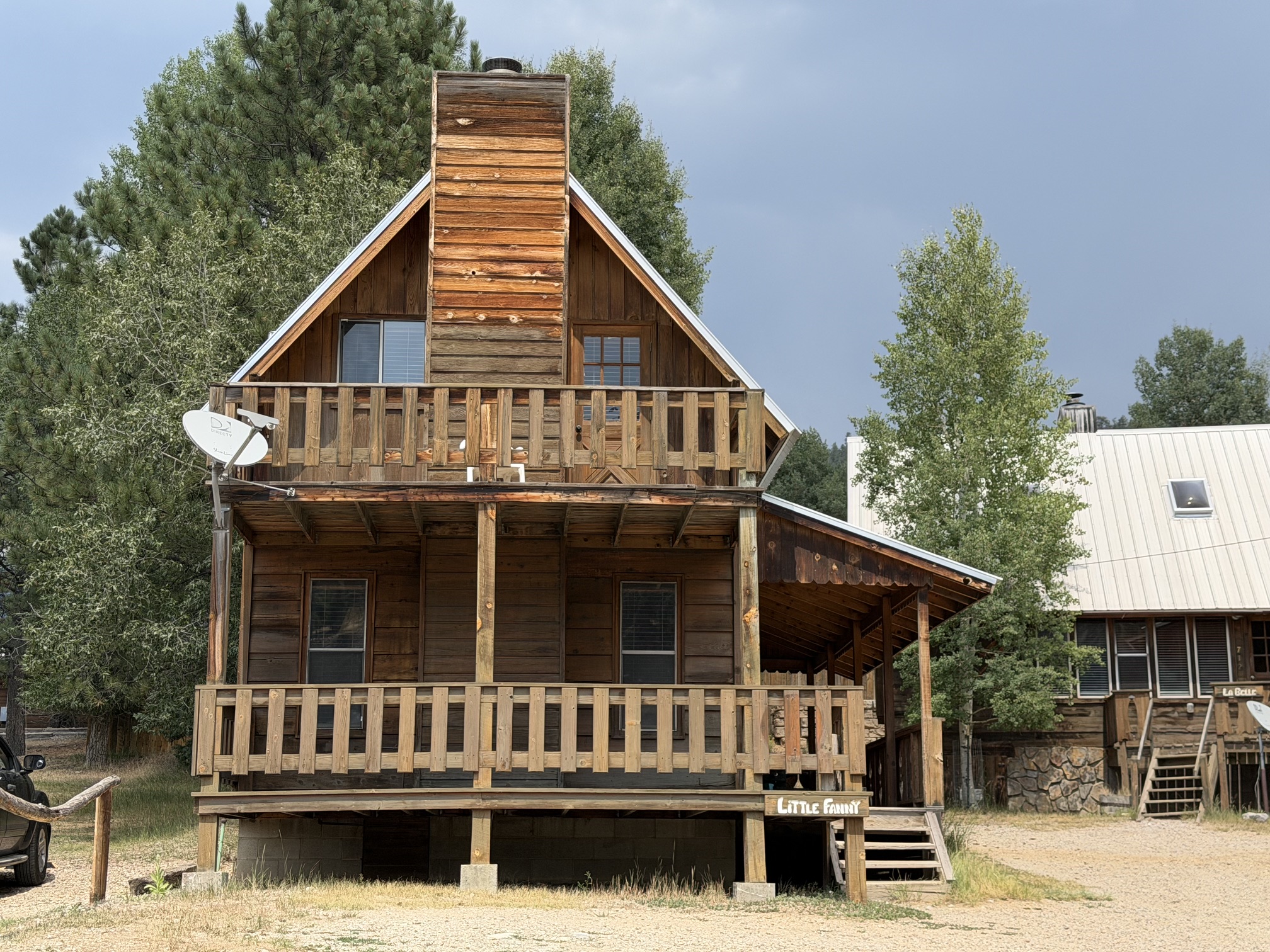 Little Fanny Cabin in Red River