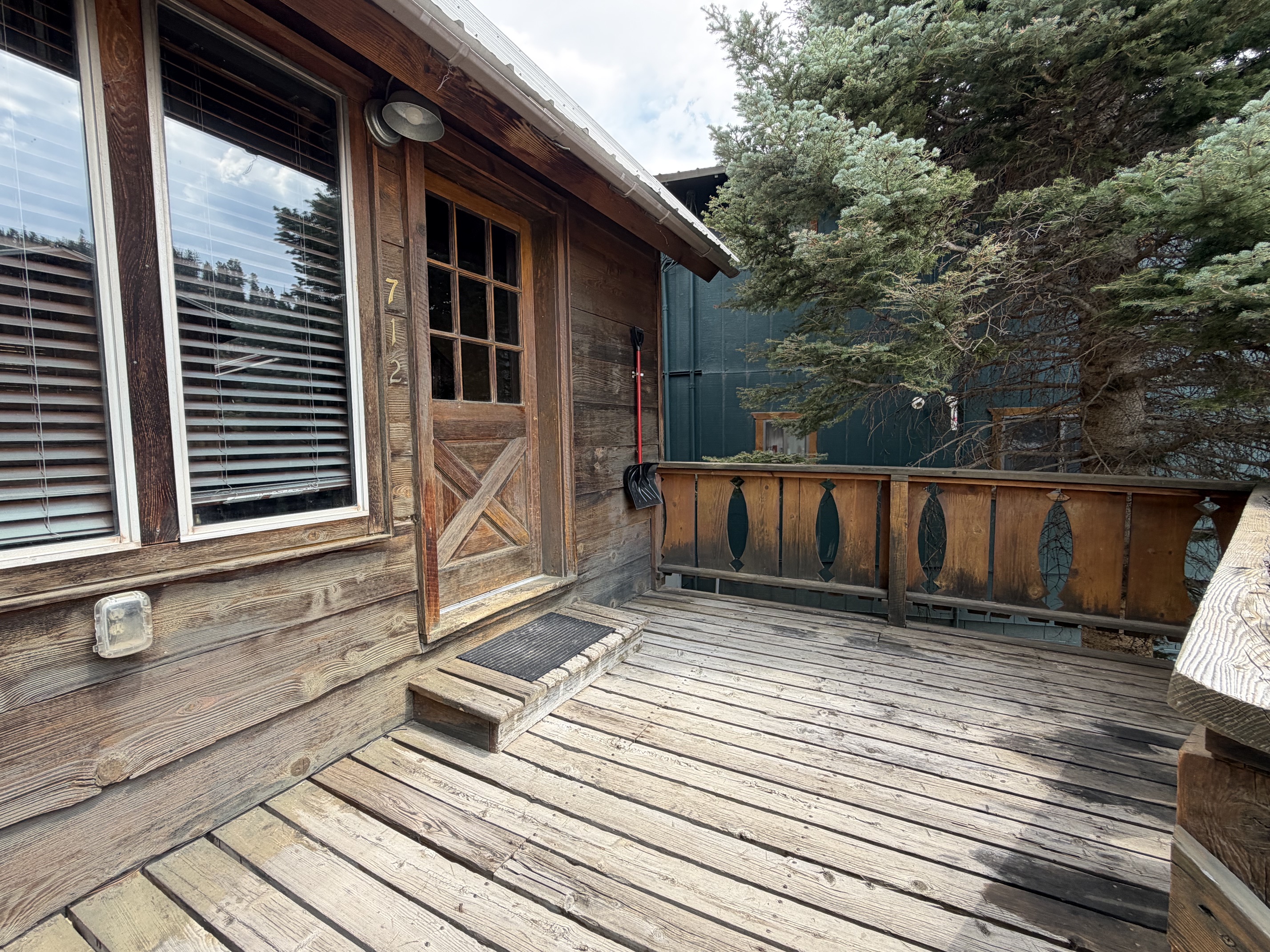 LaBelle Cabin