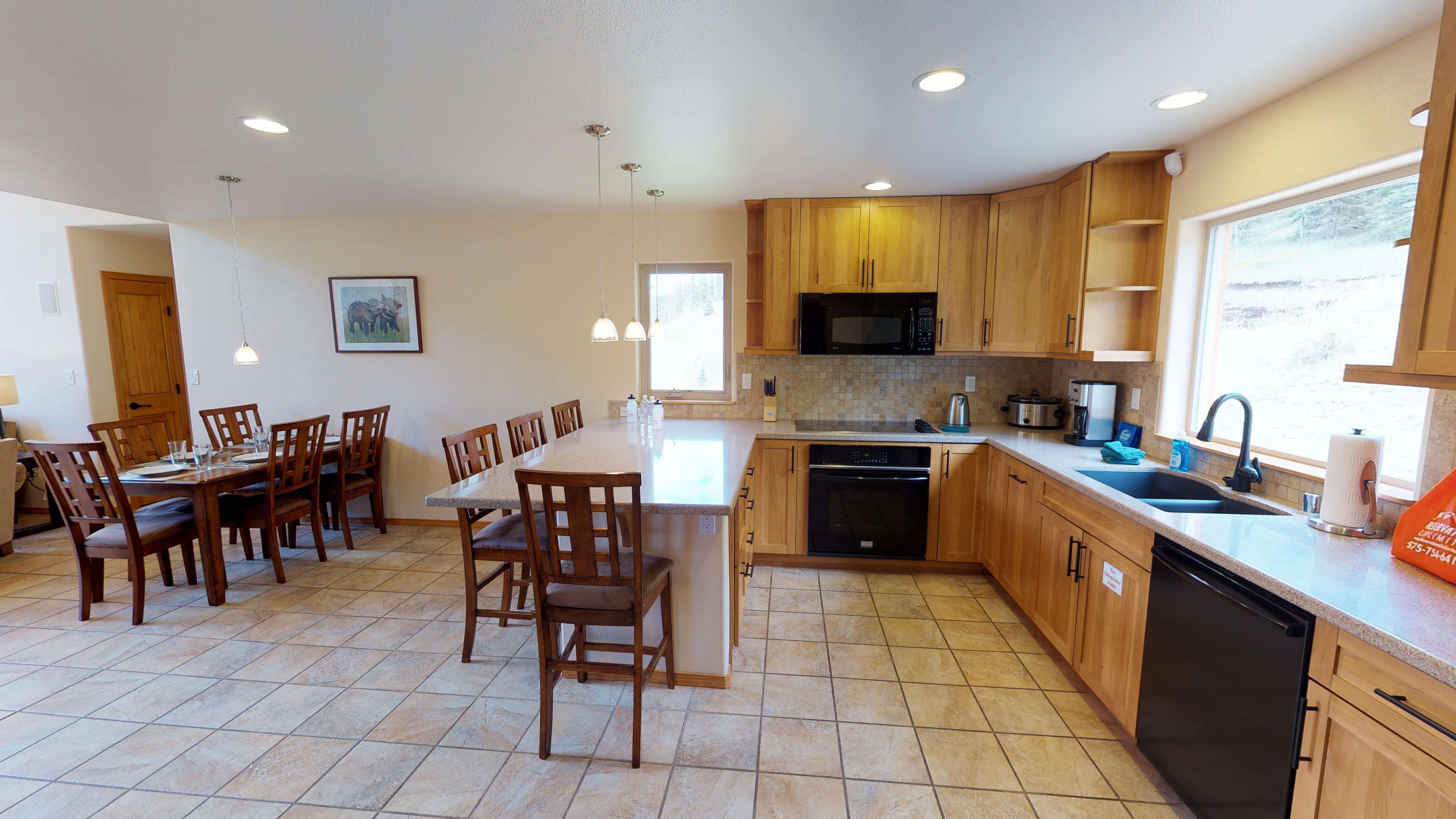 Beautiful kitchen and dining area 