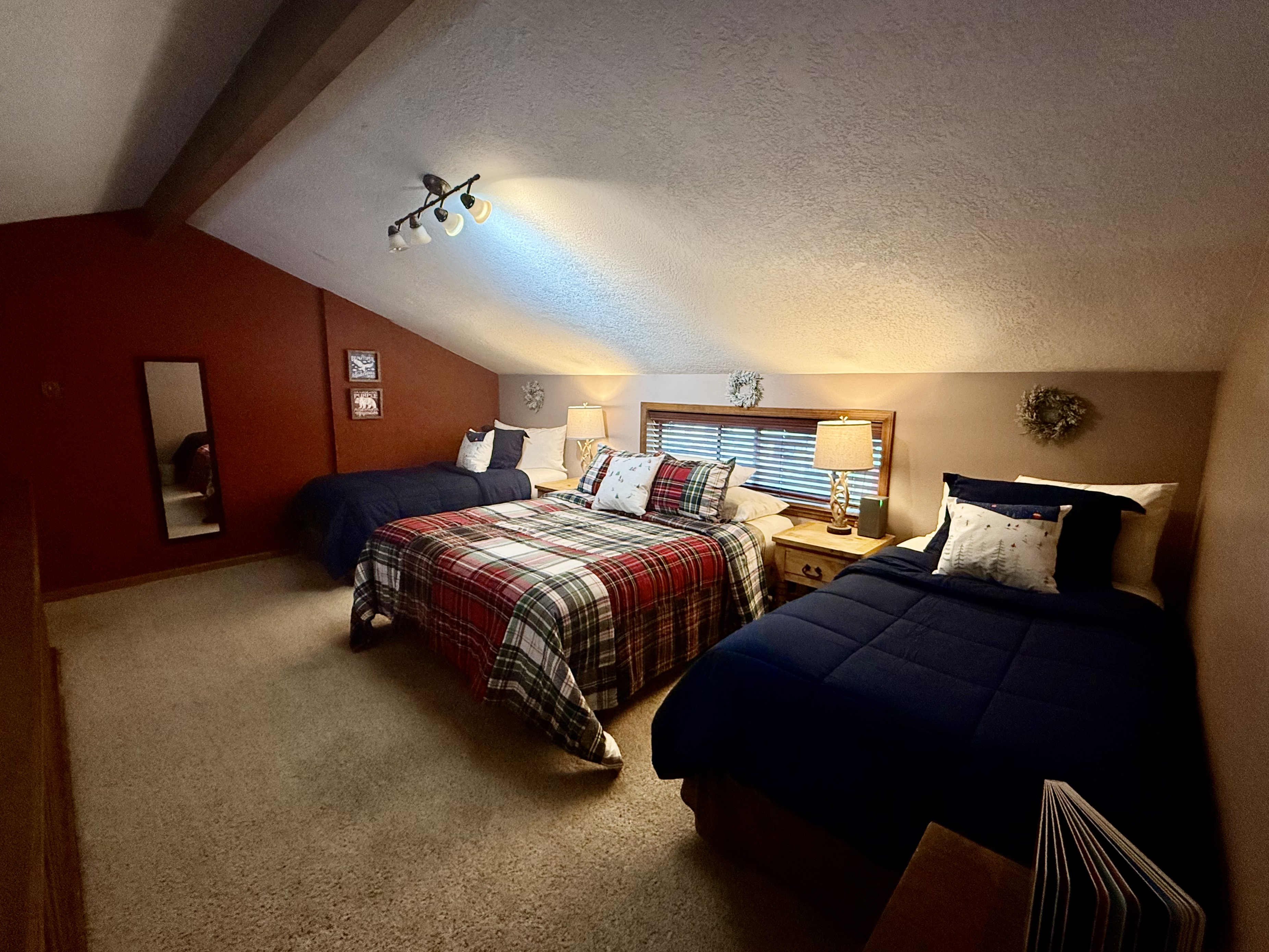 Aspen West #5 Townhouse with High Speed Wifi