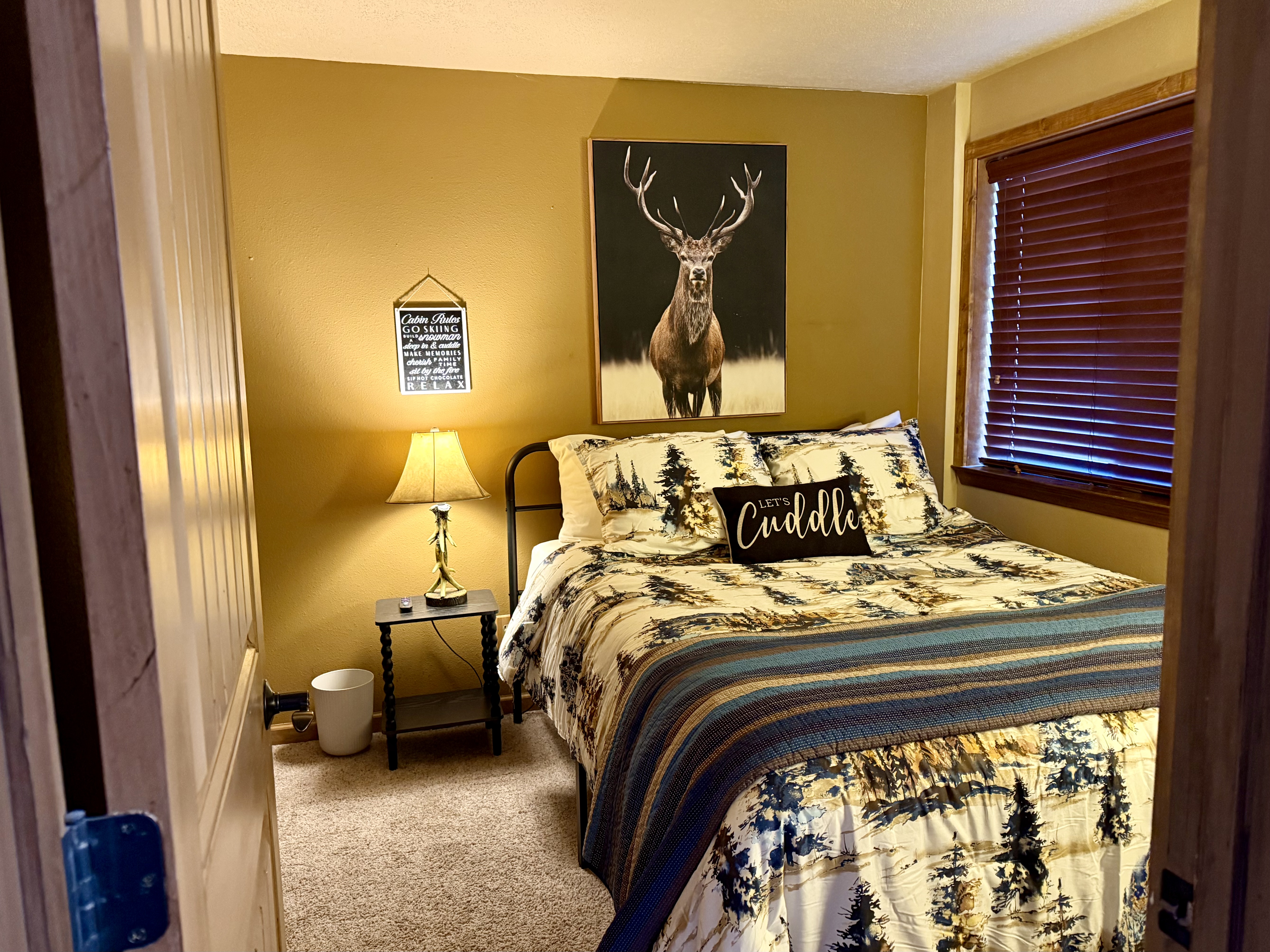Aspen West #5 Townhouse with High Speed Wifi