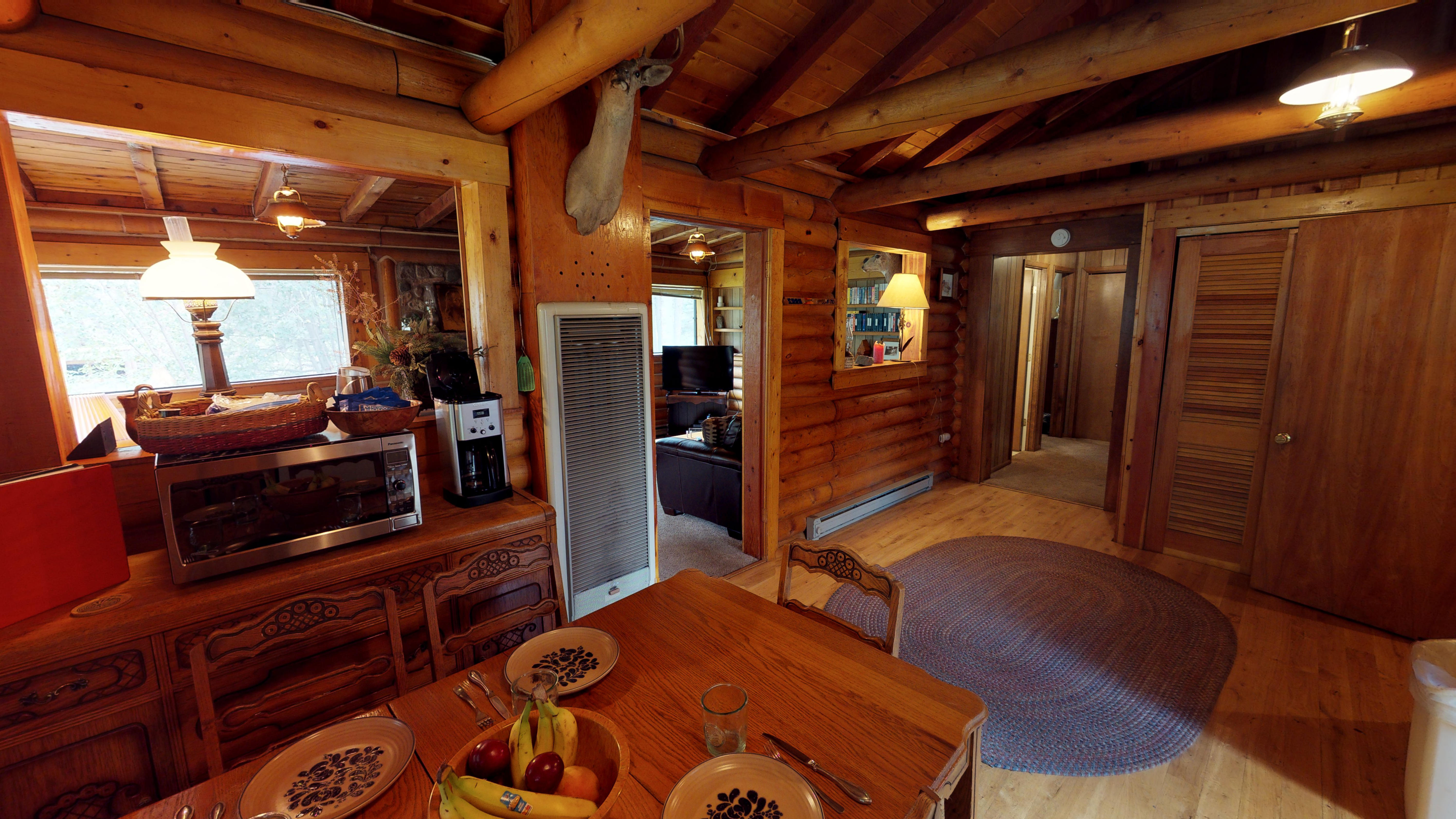 Bear Bait Cabin in Upper Valley With High Speed Wifi