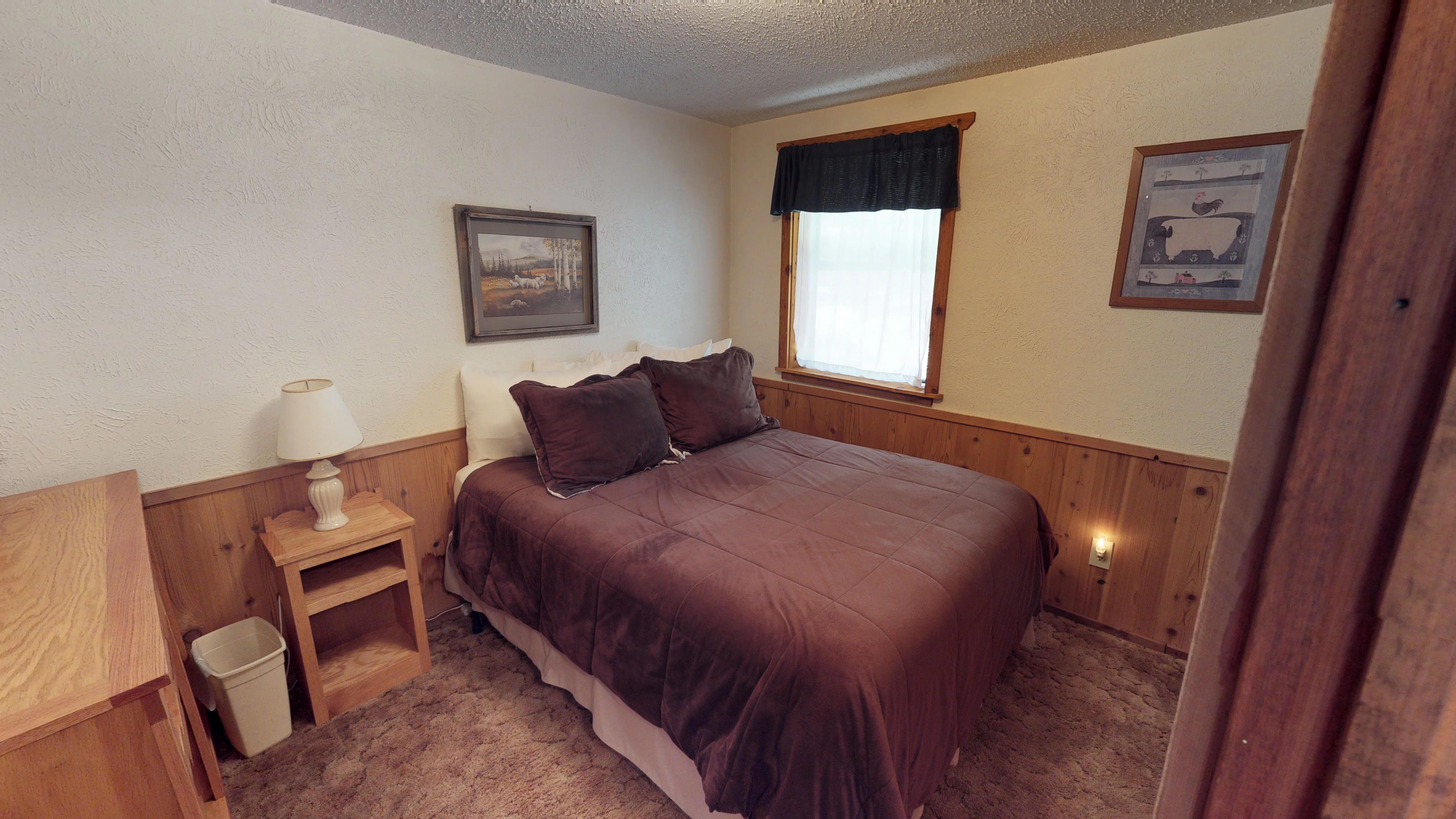 Birdwell Sheep Camp in Upper Valley with High Speed Wifi