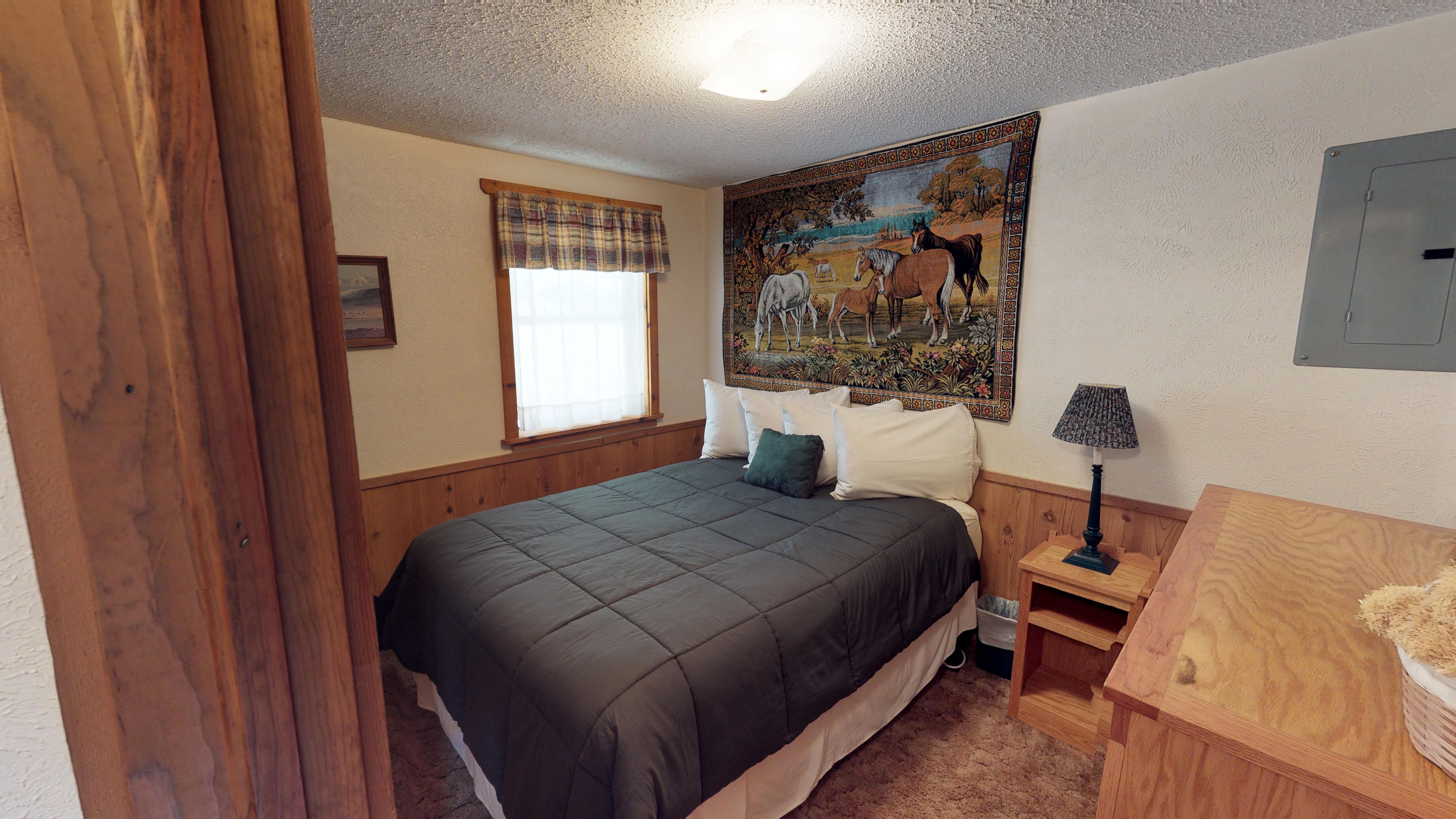 Birdwell Sheep Camp in Upper Valley with High Speed Wifi