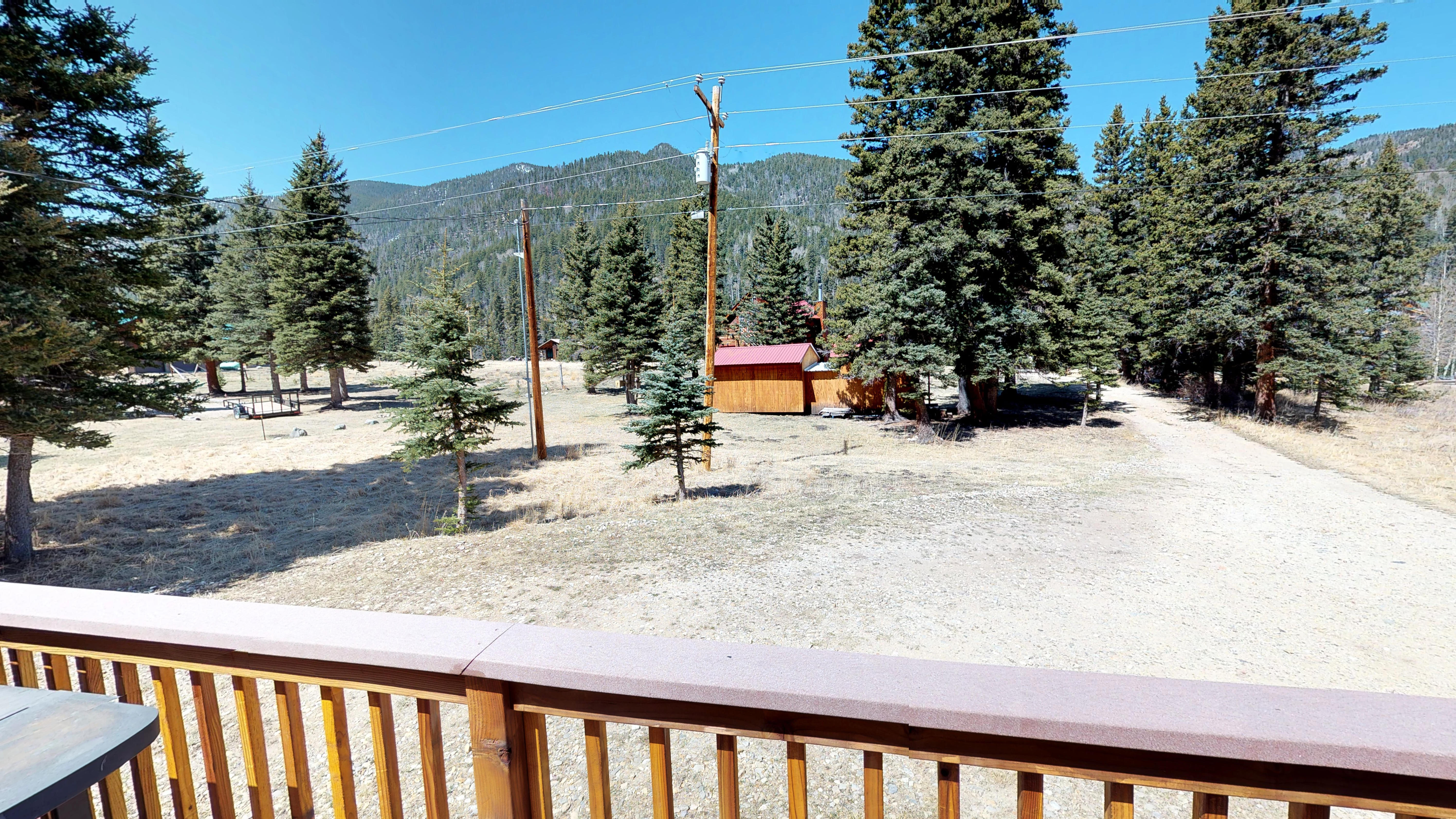 Birdwell Sheep Camp in Upper Valley with High Speed Wifi