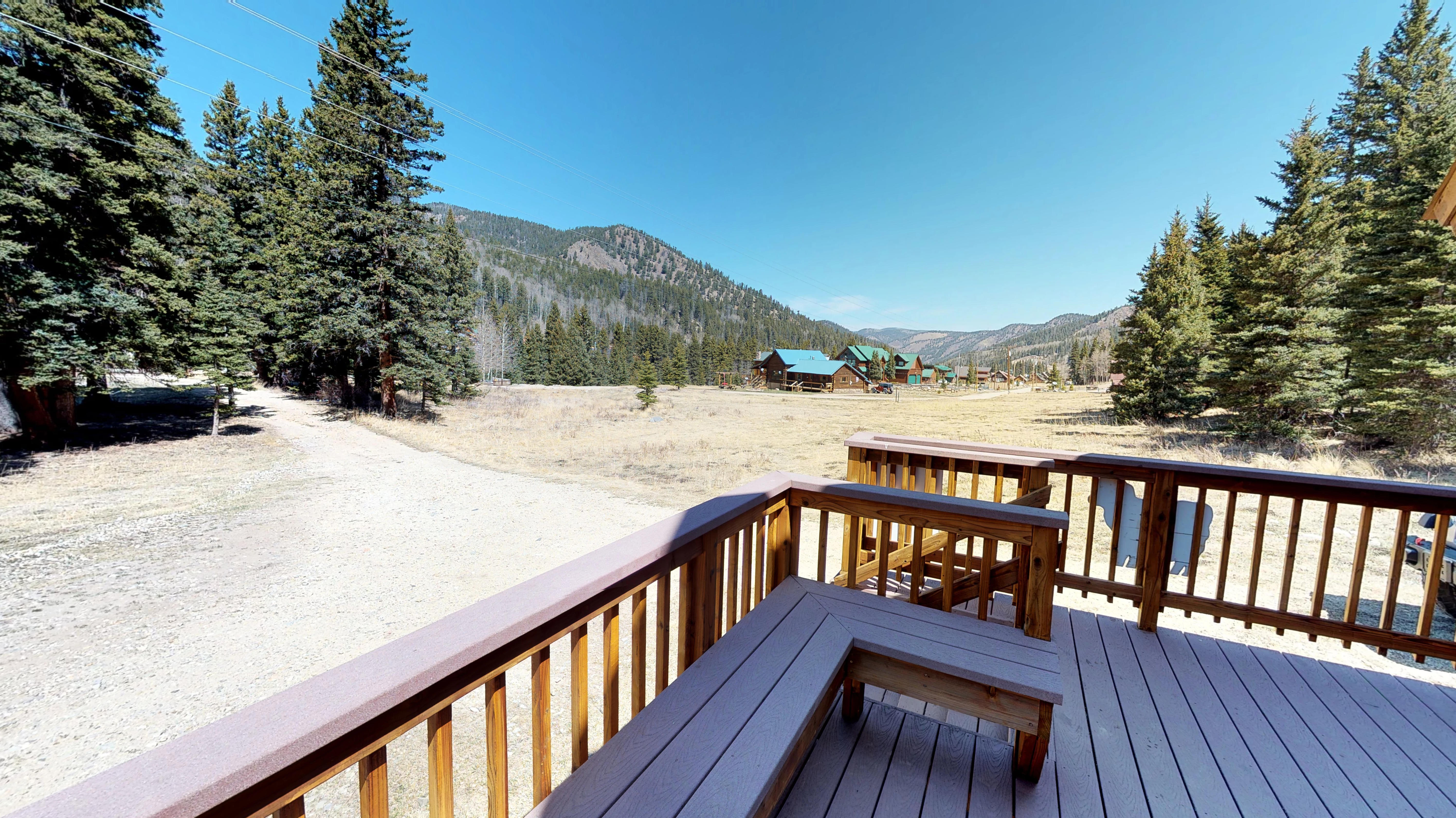 Birdwell Sheep Camp in Upper Valley with High Speed Wifi