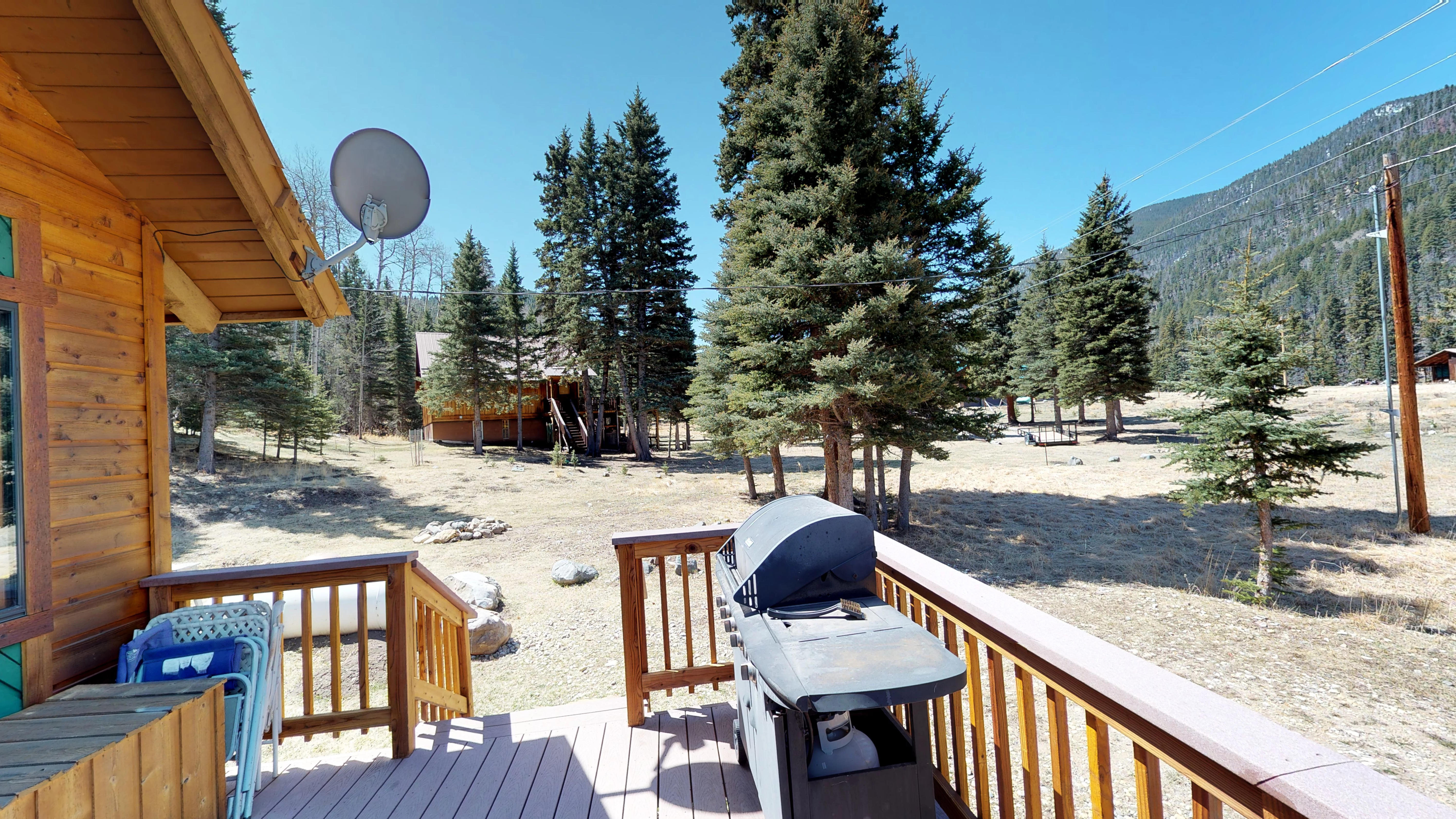 Birdwell Sheep Camp in Upper Valley with High Speed Wifi