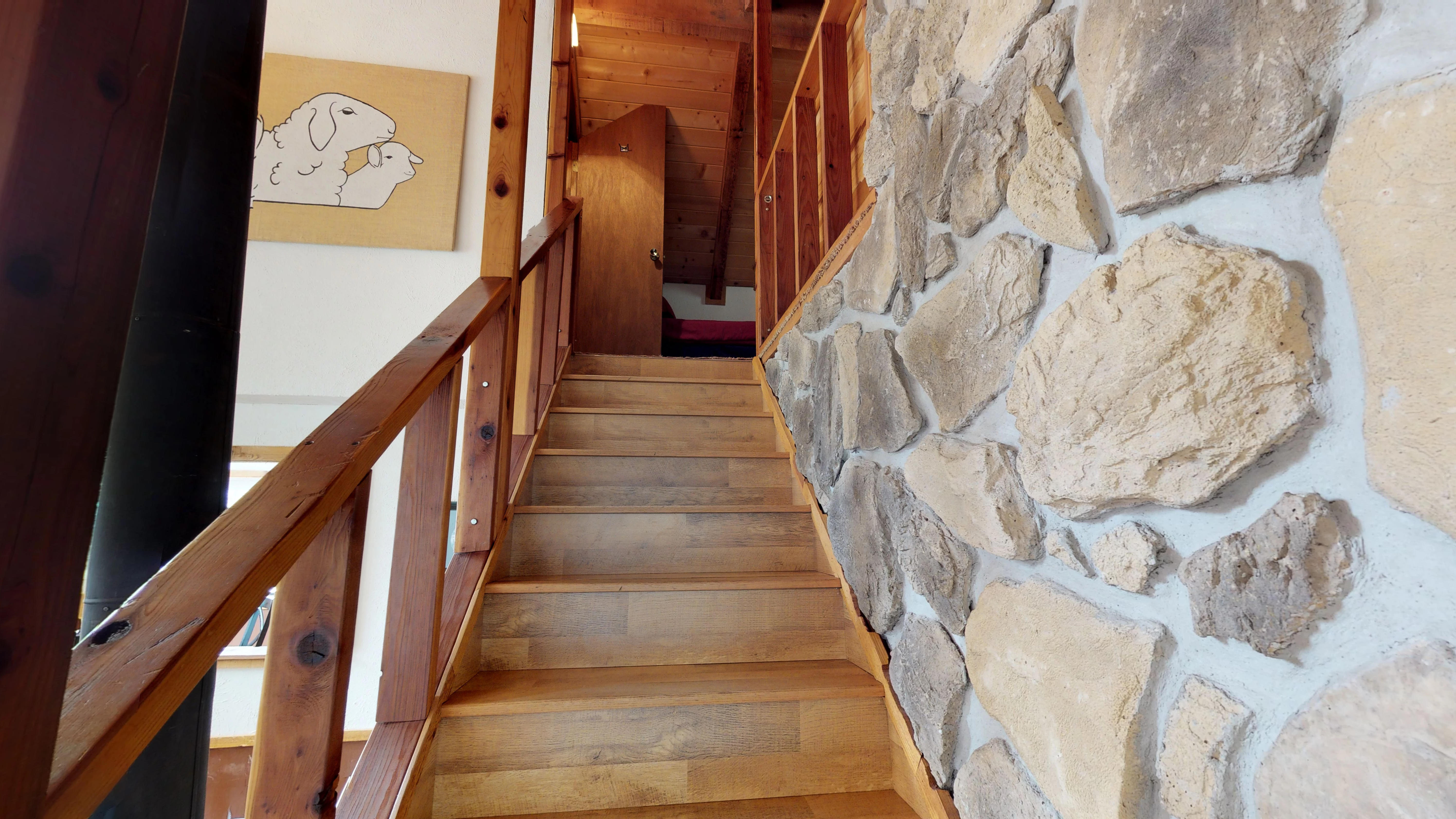 Birdwell Sheep Camp in Upper Valley with High Speed Wifi