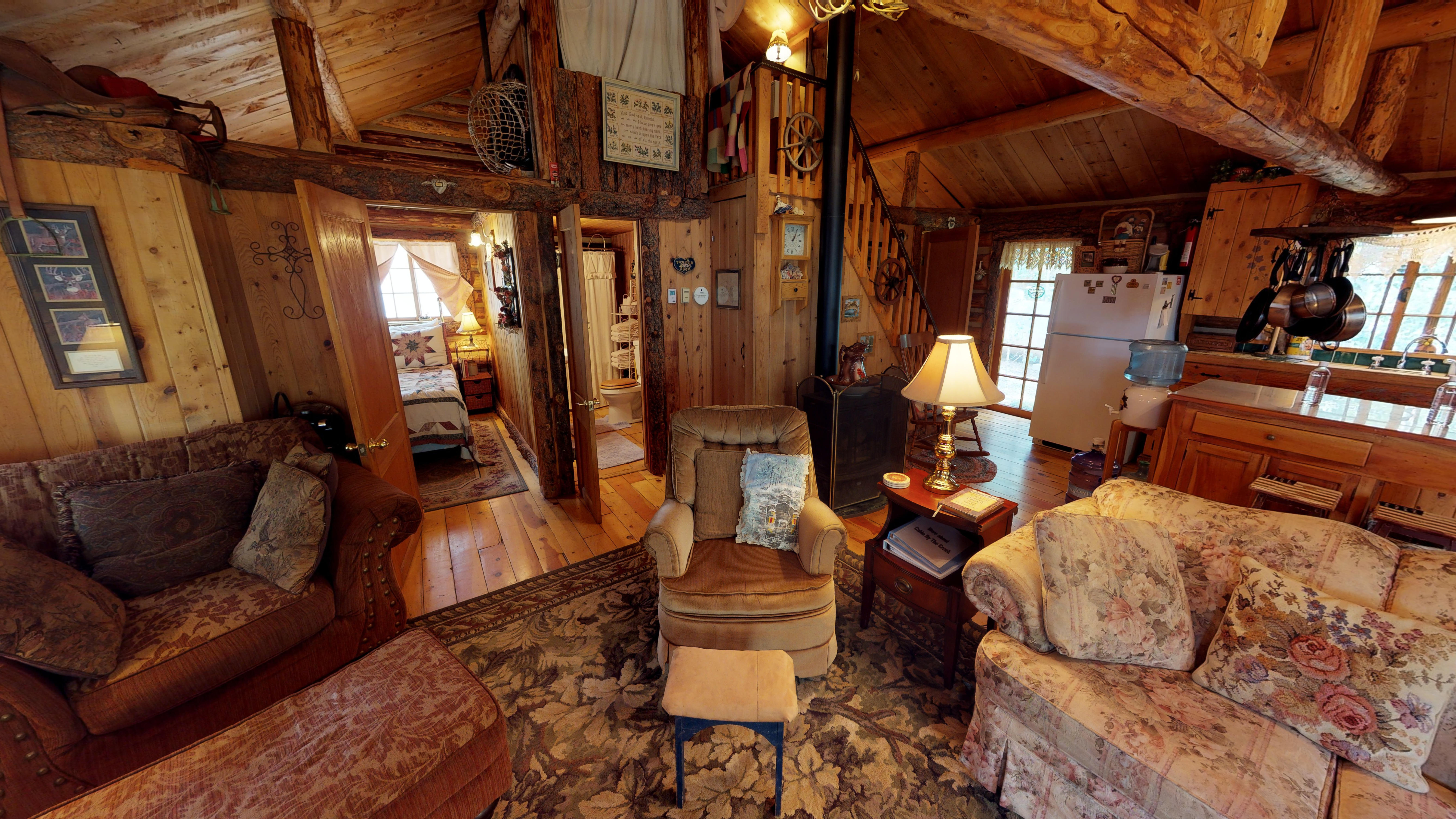 Cabin by the Creek with High Speed Wifi