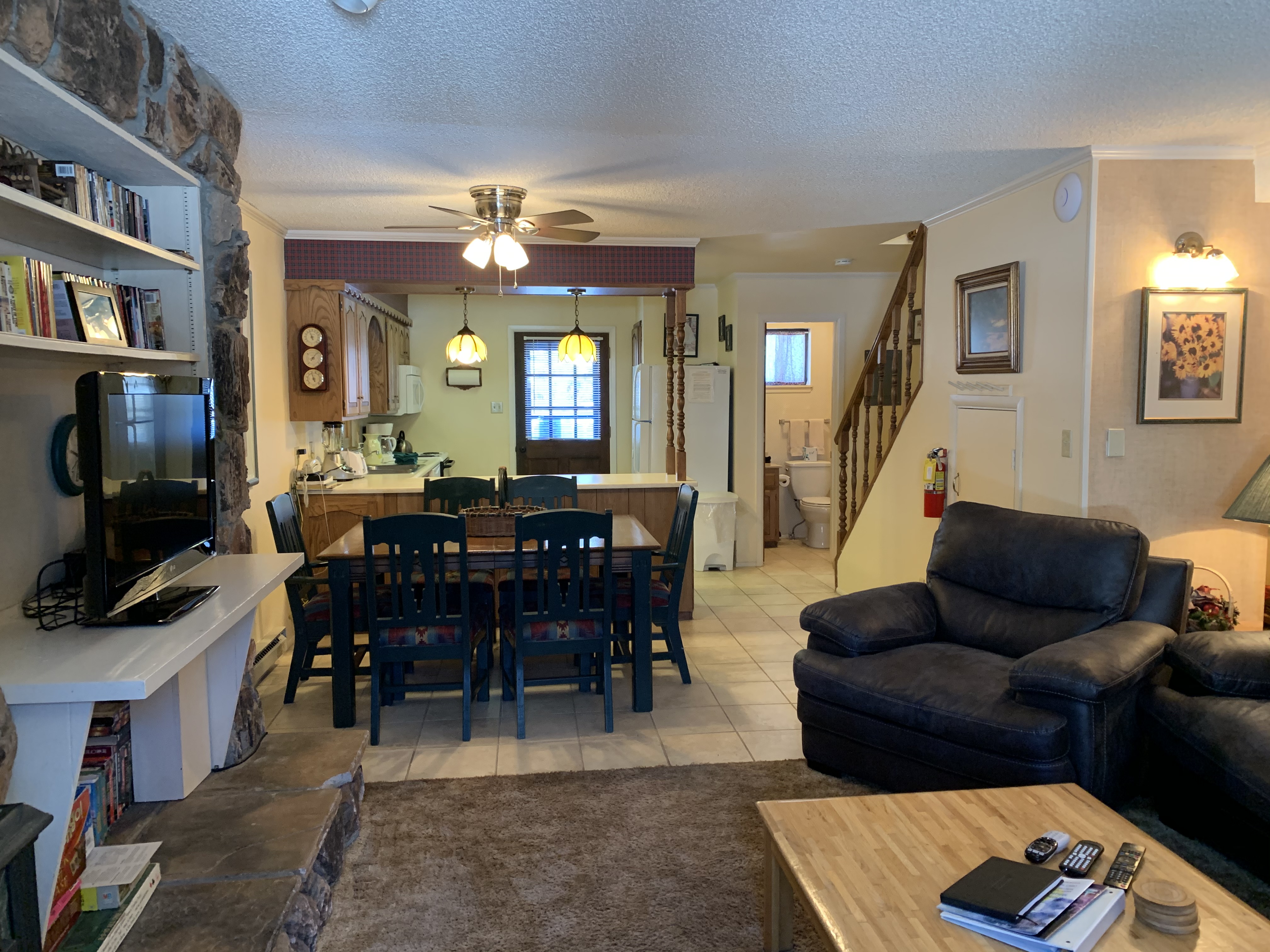 Claim Jumper #4 Townhouse with High Speed Wifi