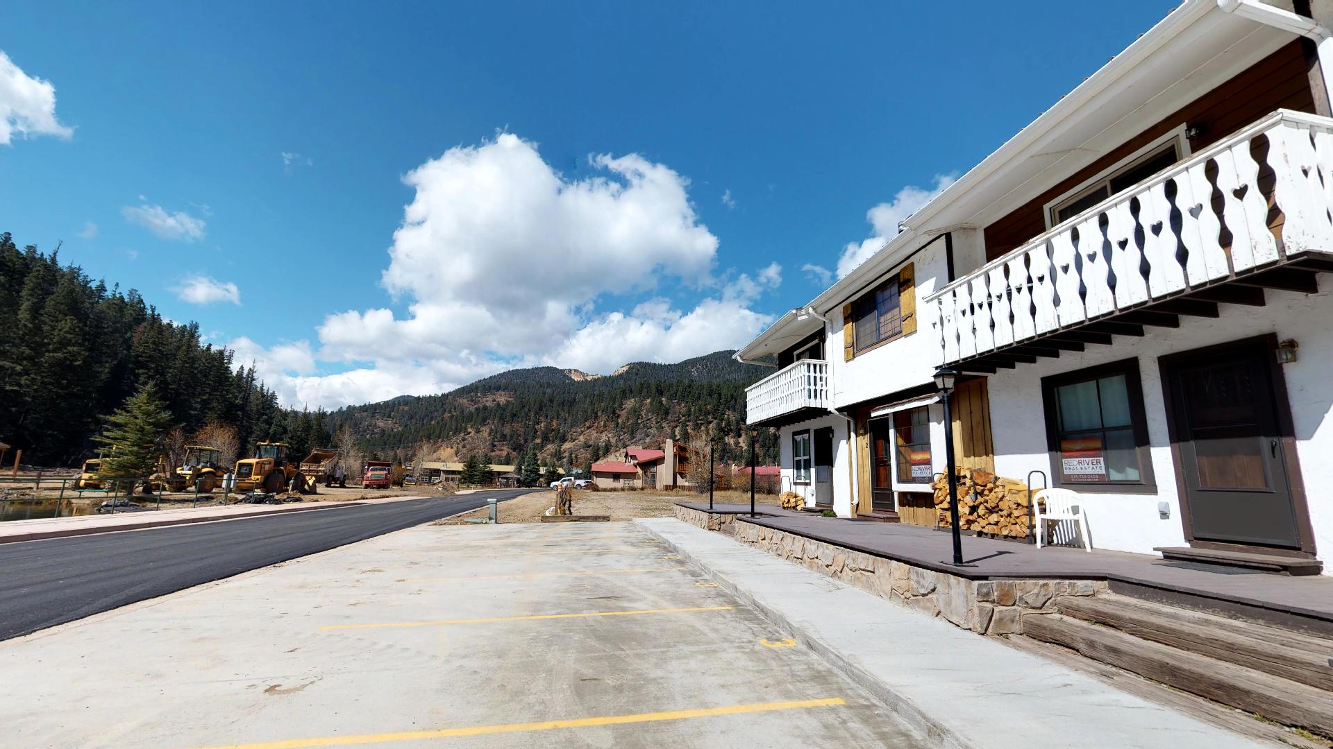 Claim Jumper #4 Townhouse with High Speed Wifi