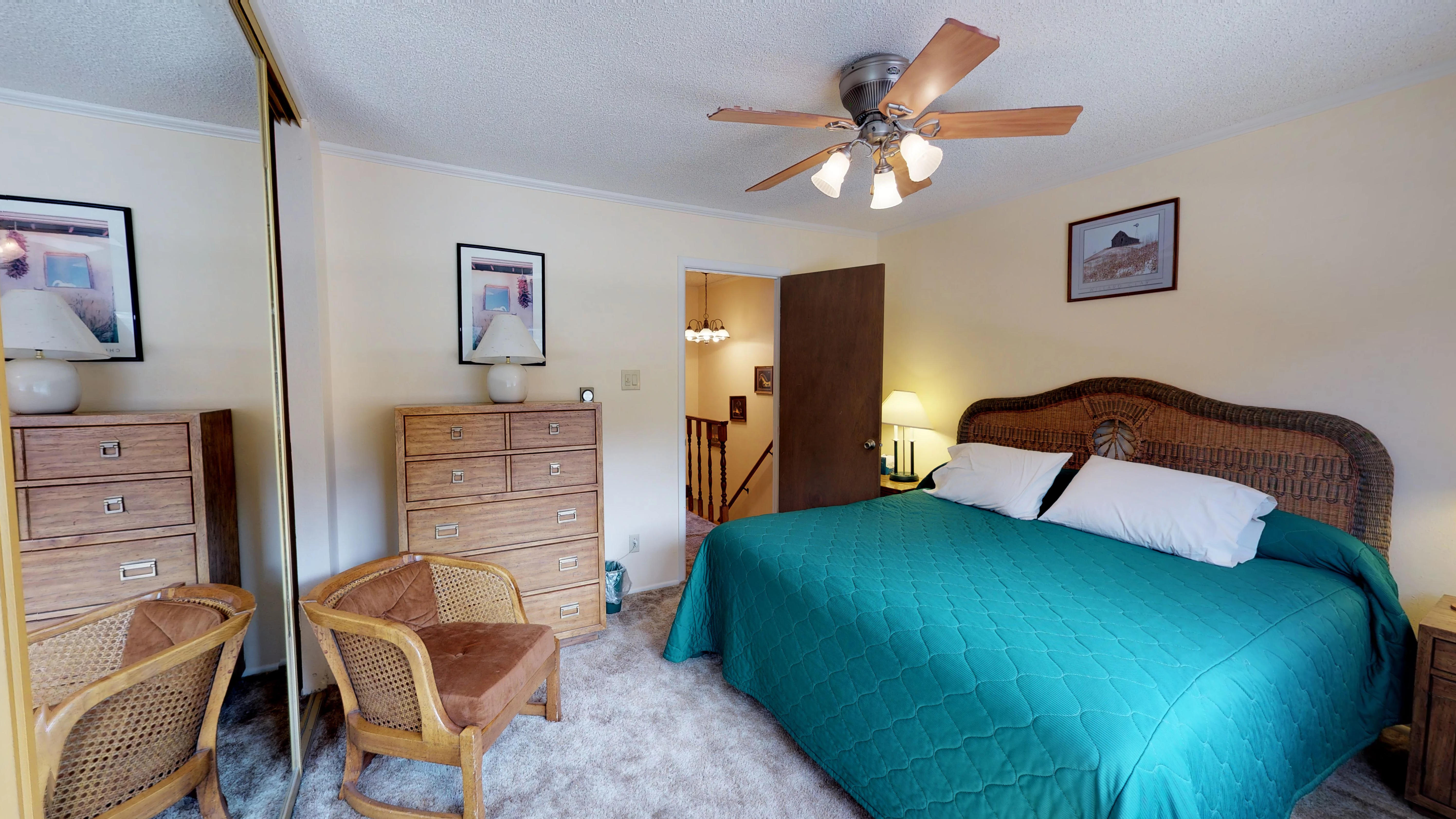 Claim Jumper #4 Townhouse with High Speed Wifi