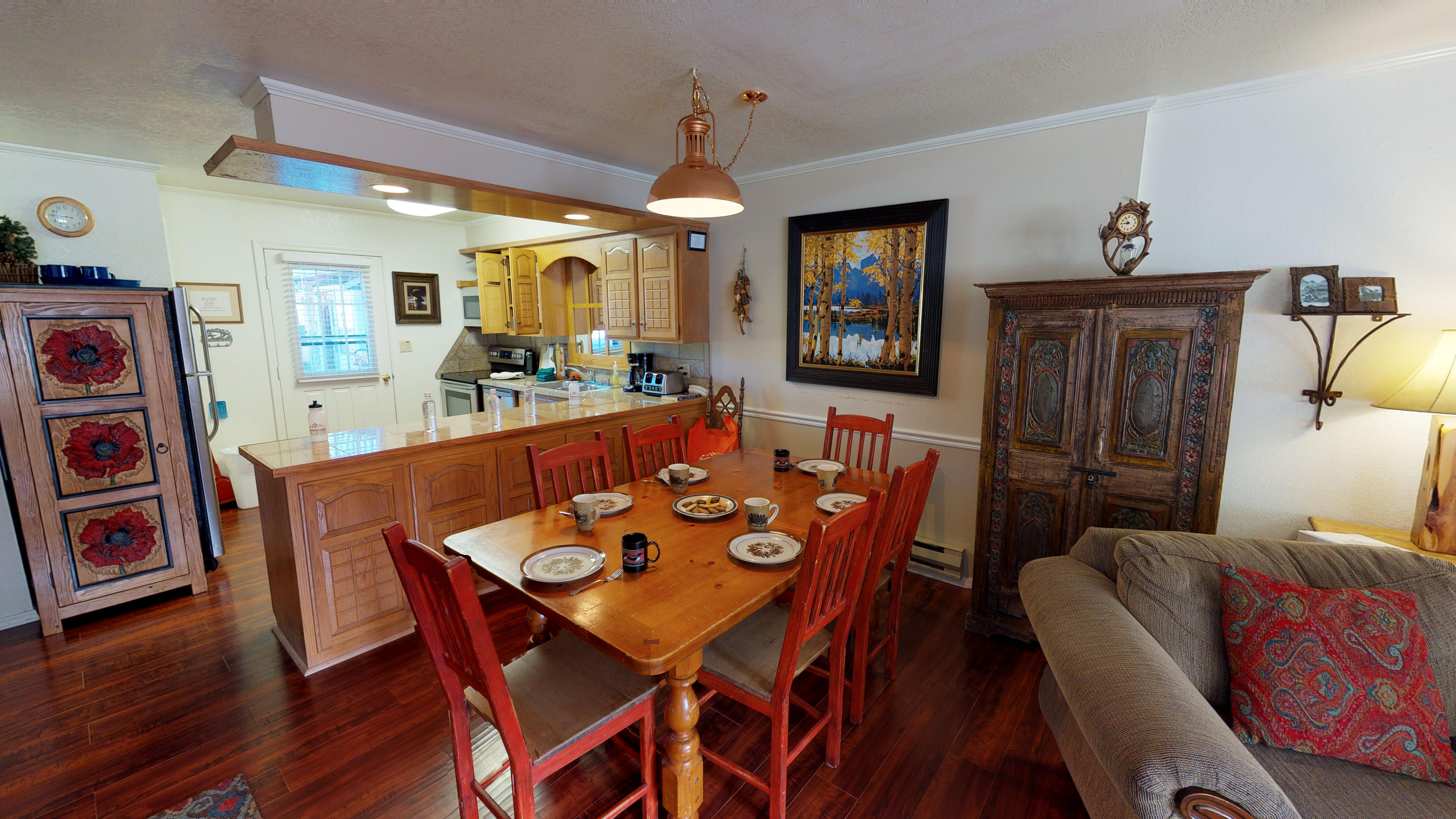 Claim Jumper #8 Townhouse with High Speed Wifi