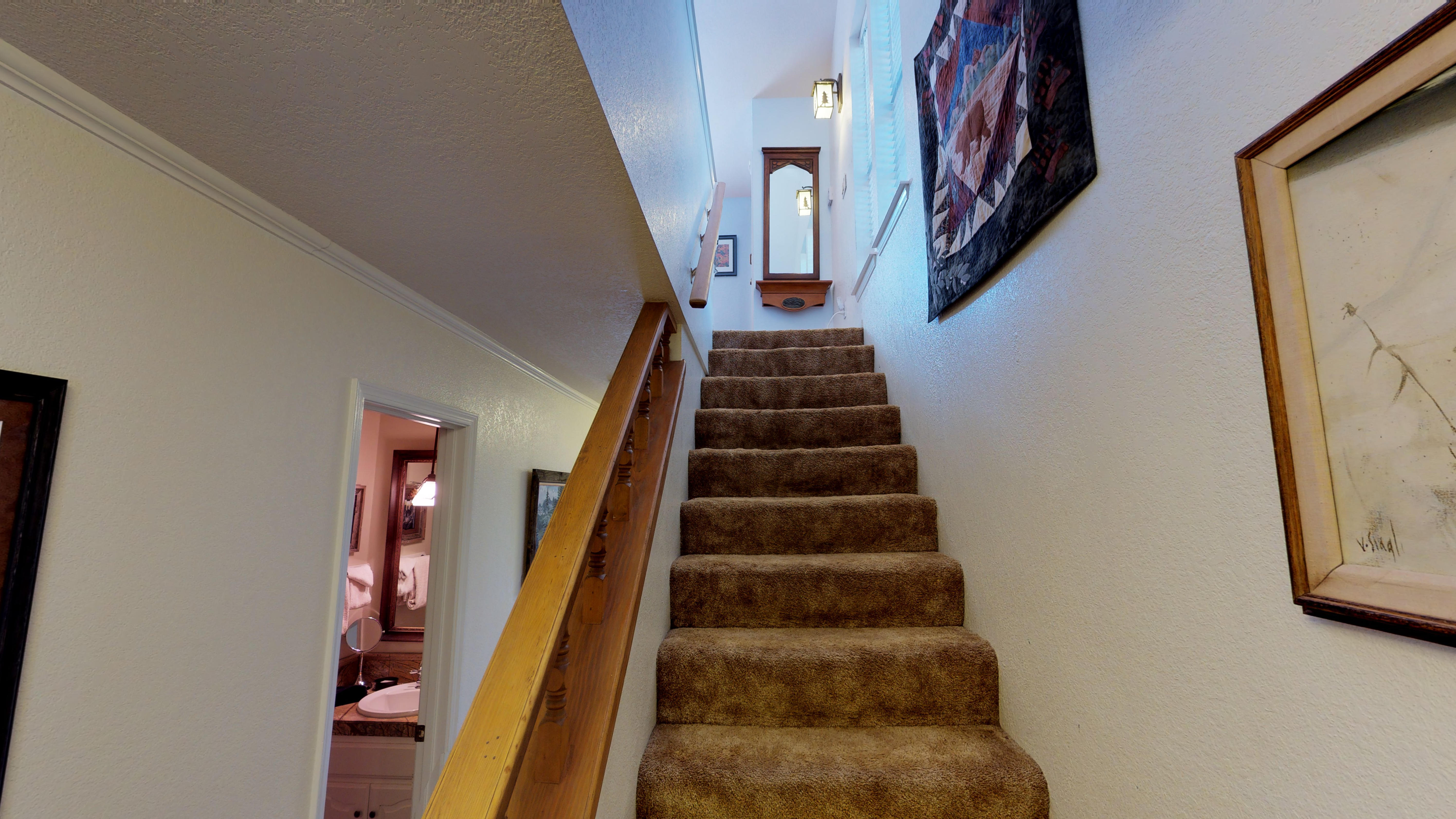 Claim Jumper #8 Townhouse with High Speed Wifi