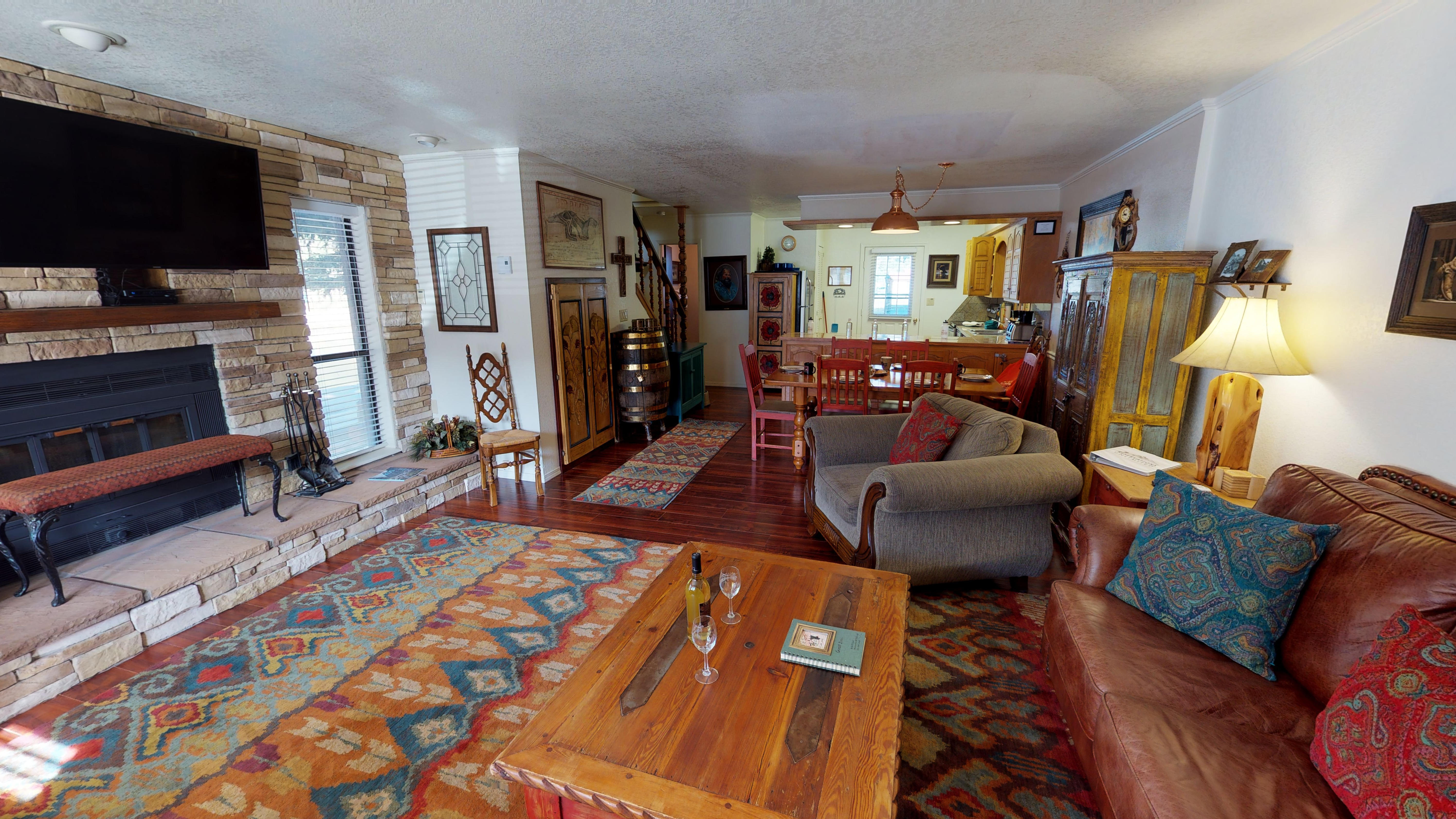 Claim Jumper #8 Townhouse with High Speed Wifi