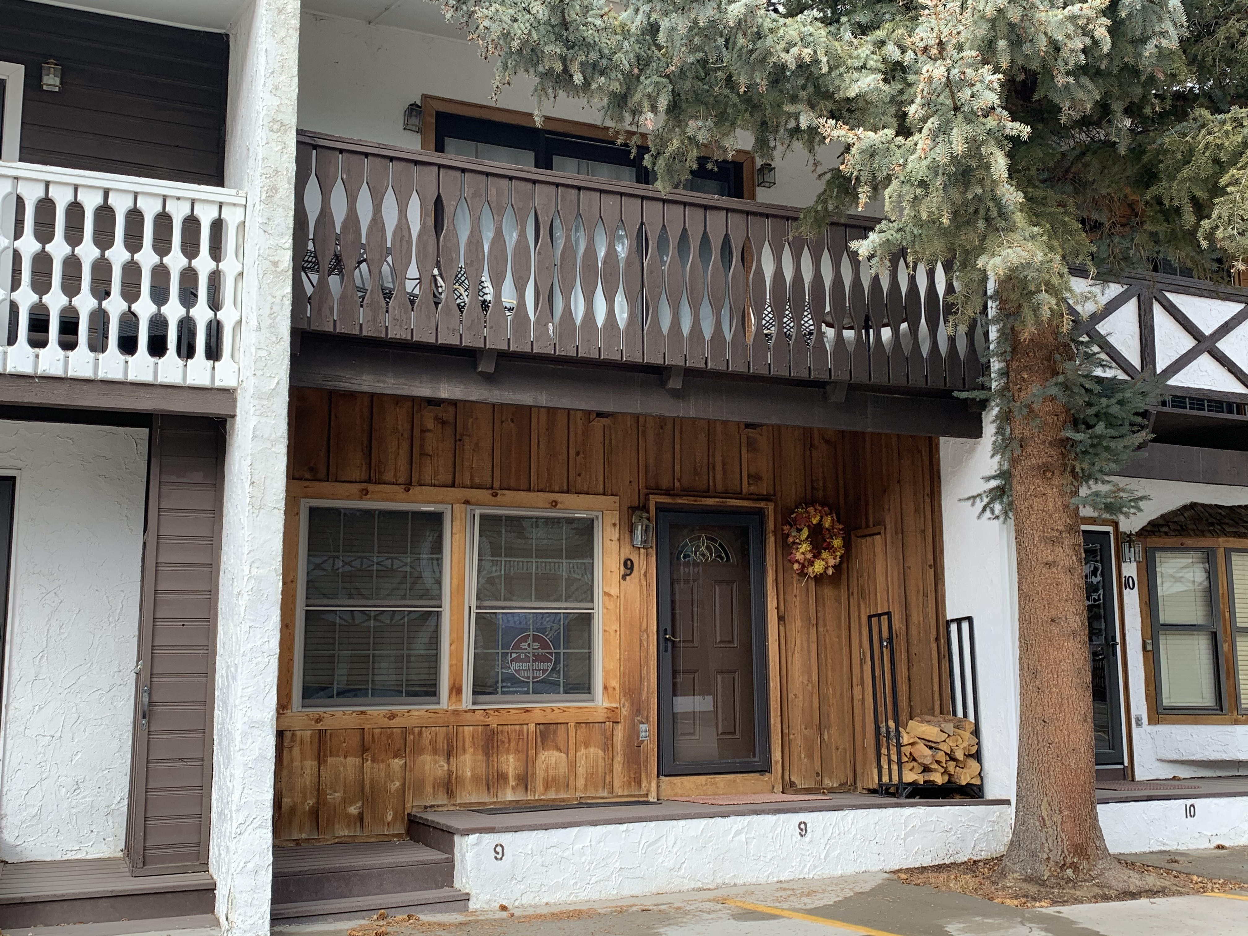Claim Jumper #9 Townhouse with High Speed Wifi