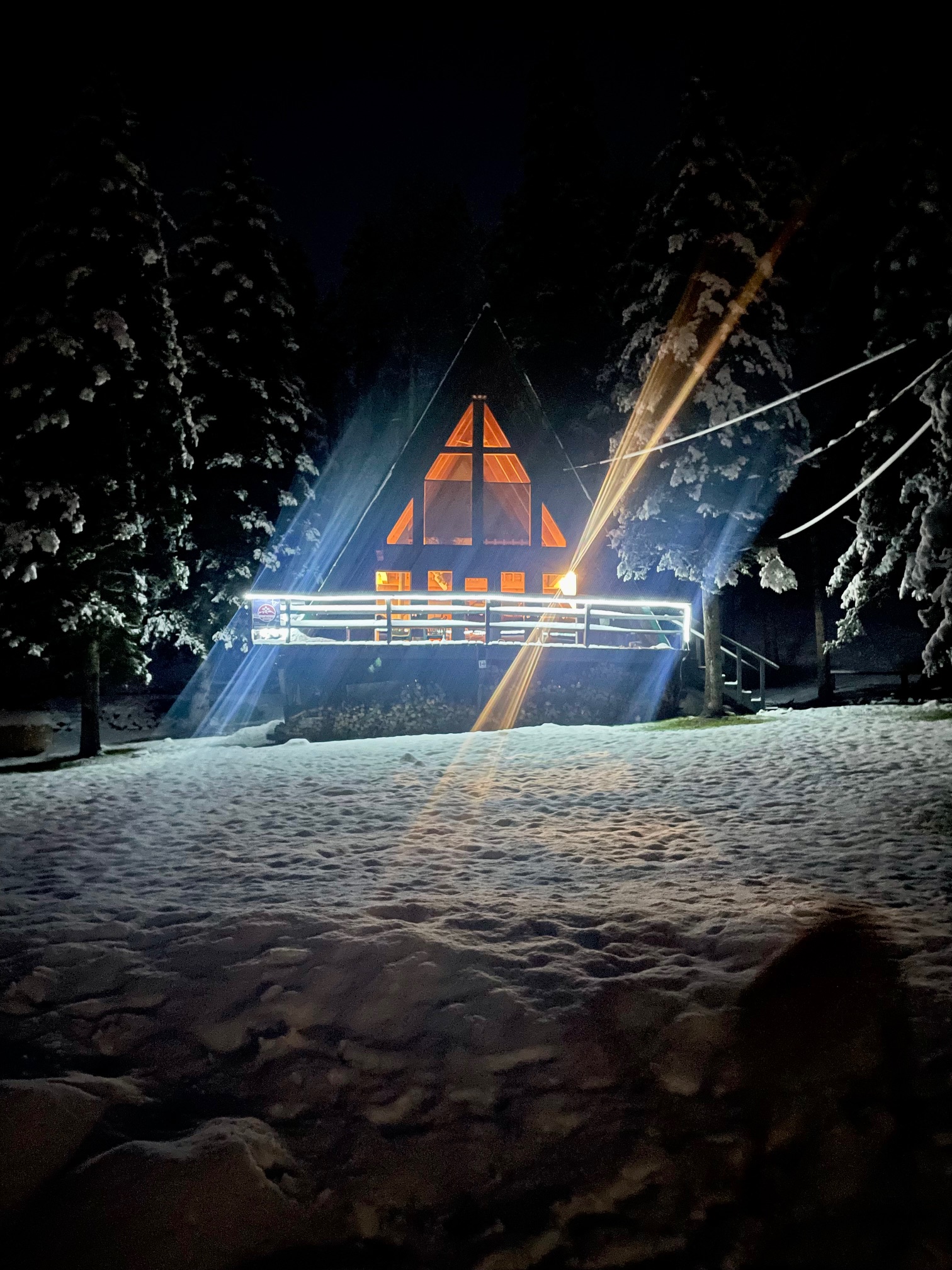 Elk Run A-Frame House with Hot tub and High Speed Wifi