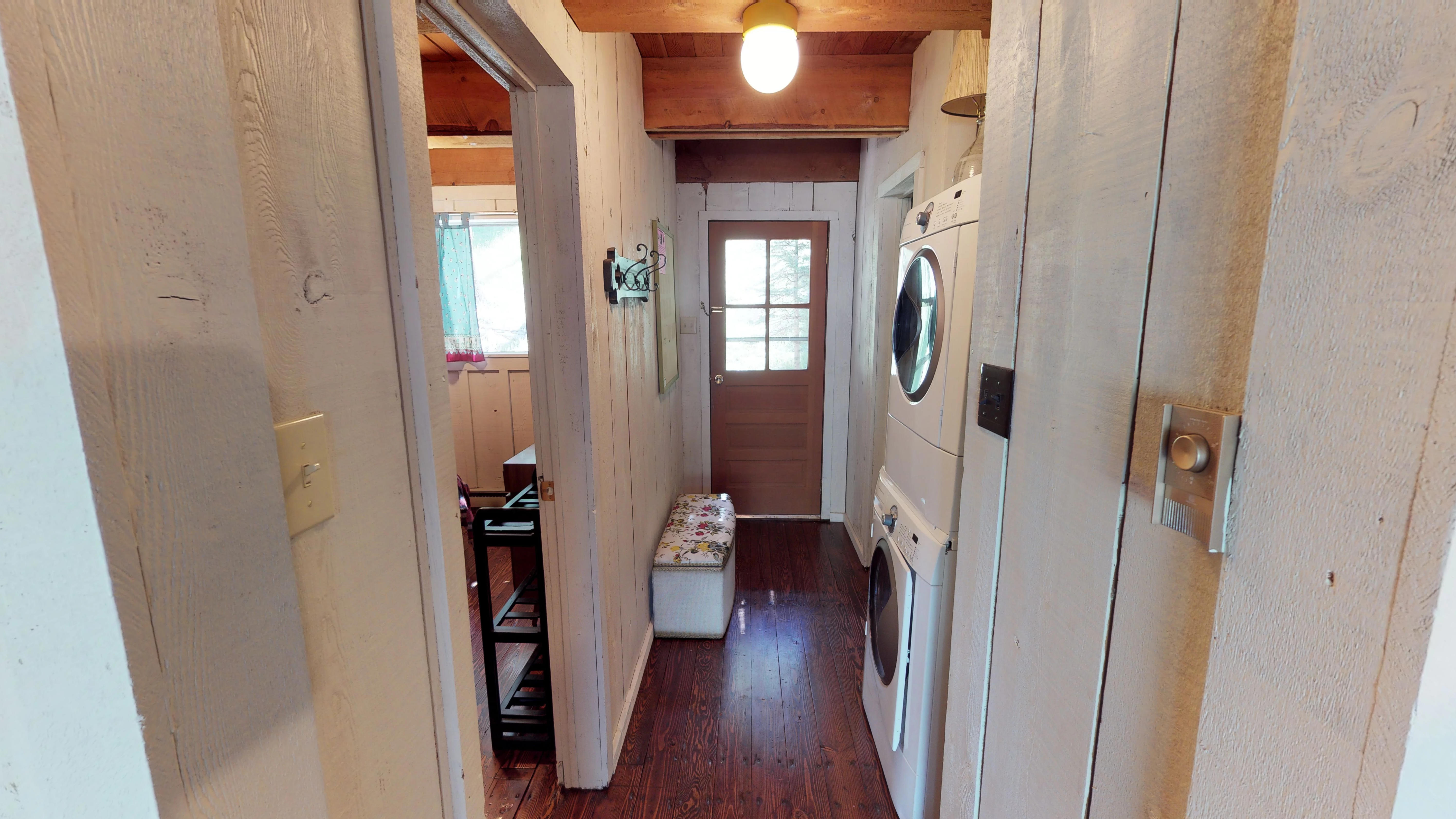 Elk Run A-Frame House with Hot tub and High Speed Wifi