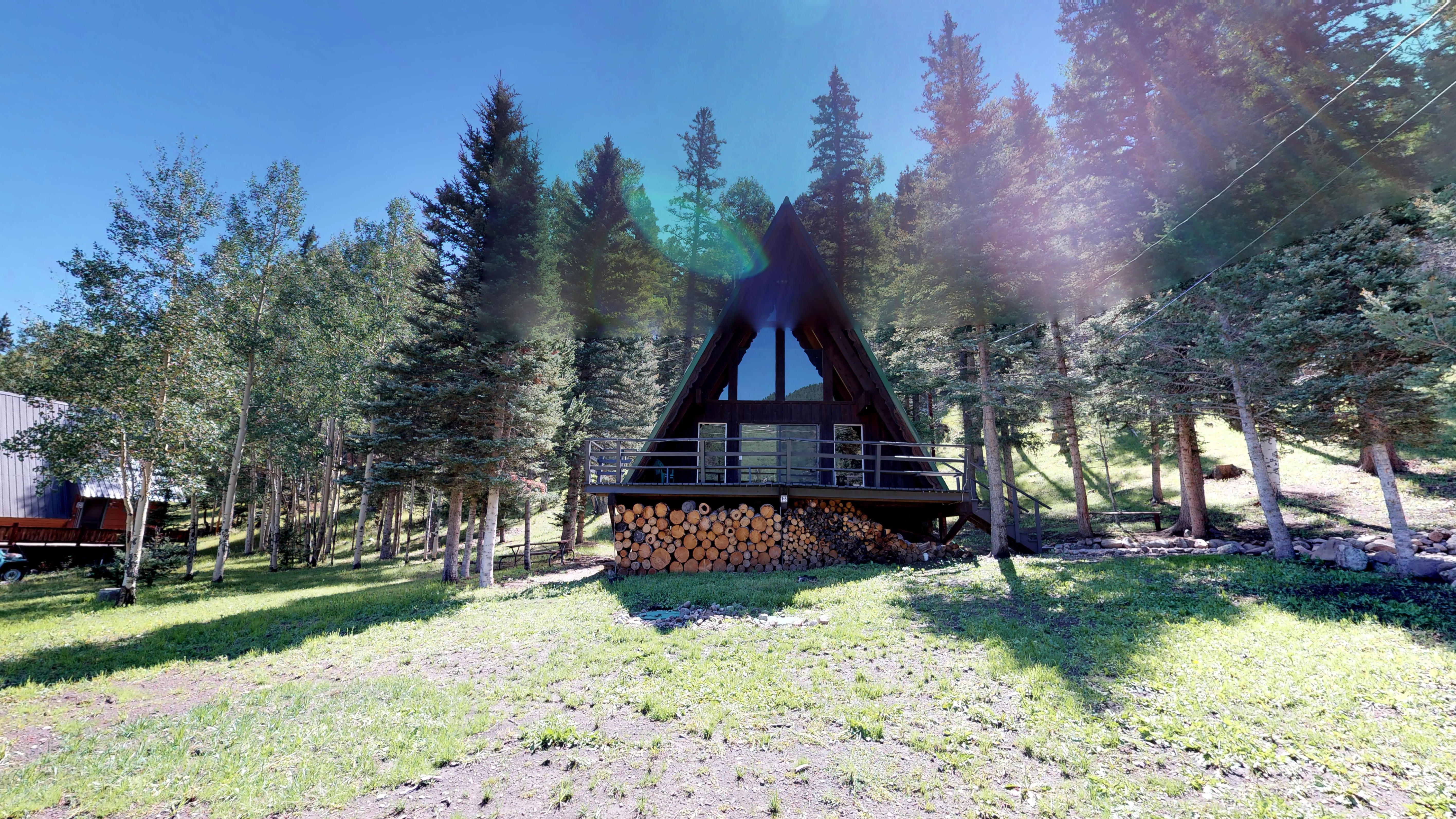 Elk Run A-Frame House with Hot tub and High Speed Wifi