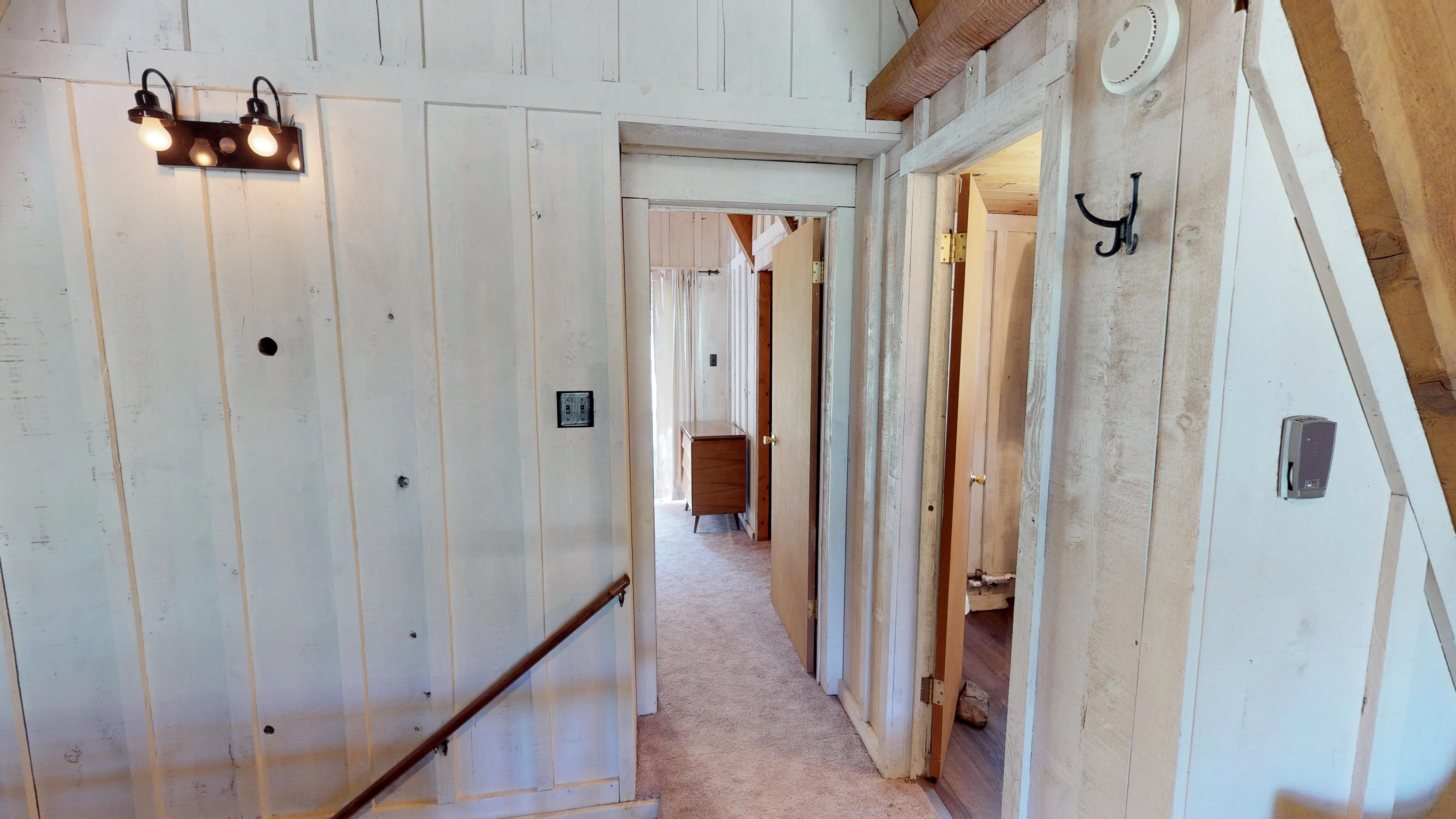 Elk Run A-Frame House with Hot tub and High Speed Wifi