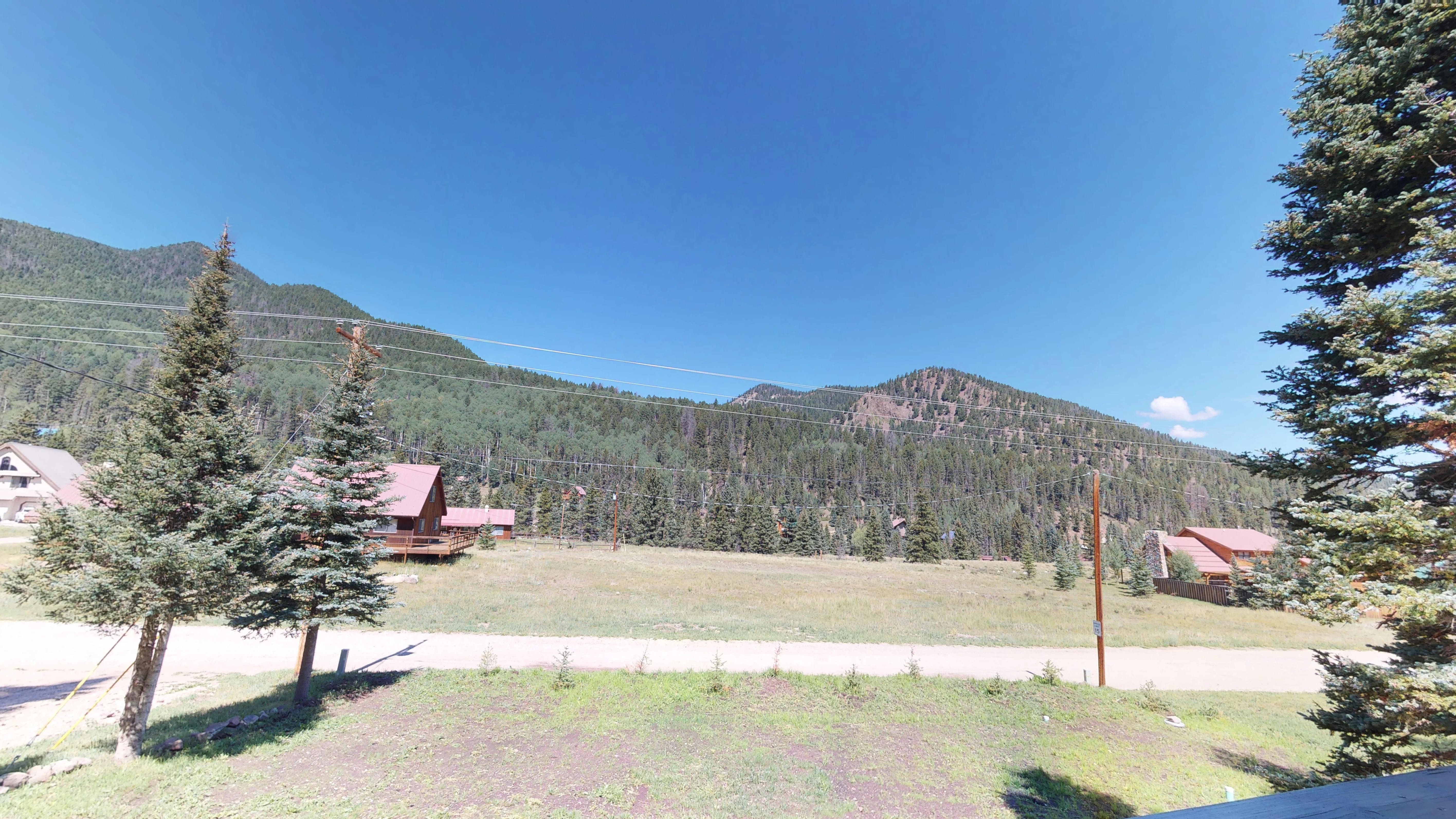 Elk Run A-Frame House with Hot tub and High Speed Wifi